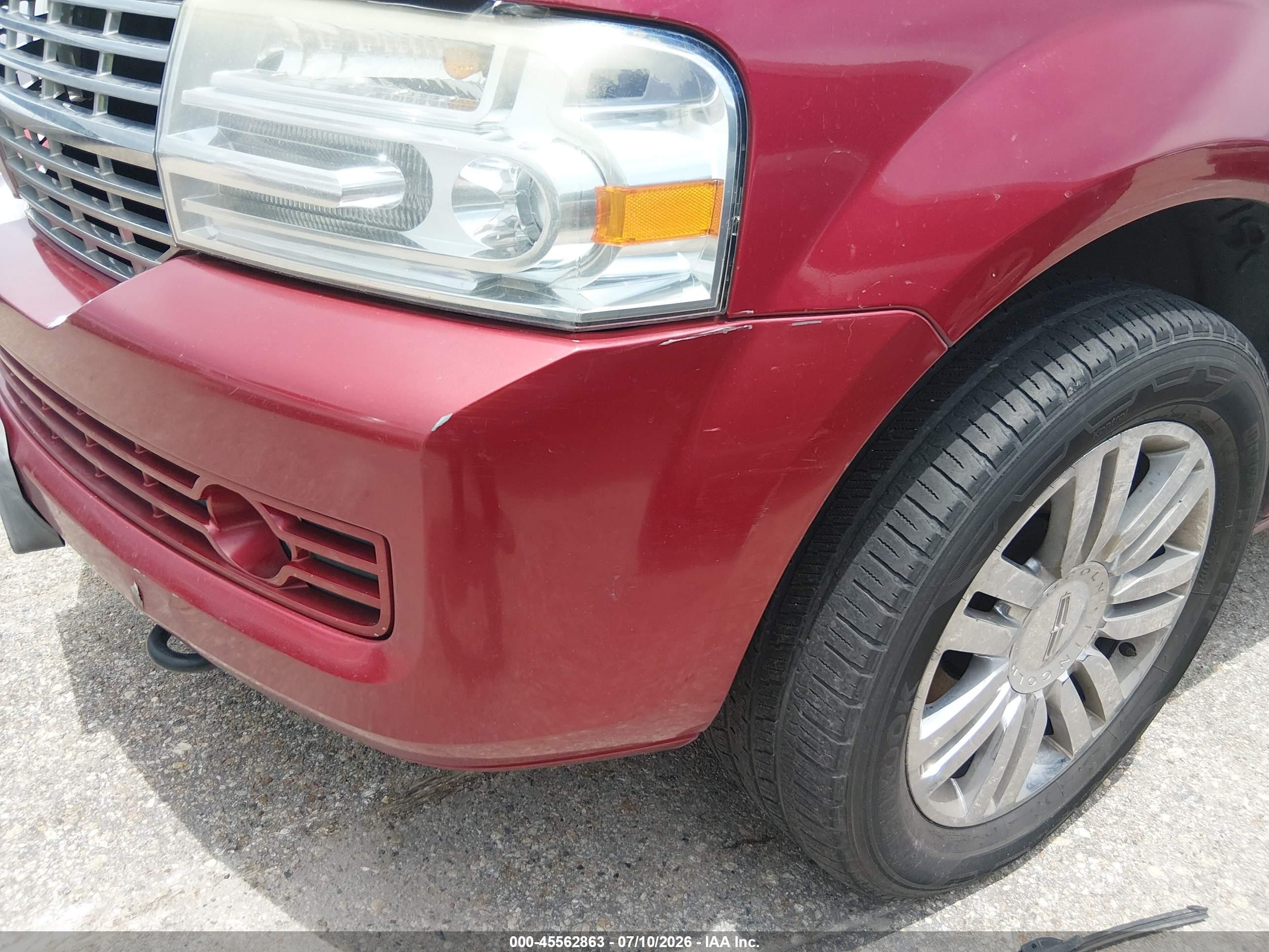2007 Lincoln Navigator Ultimate Red vin: 5LMFU27547LJ20199