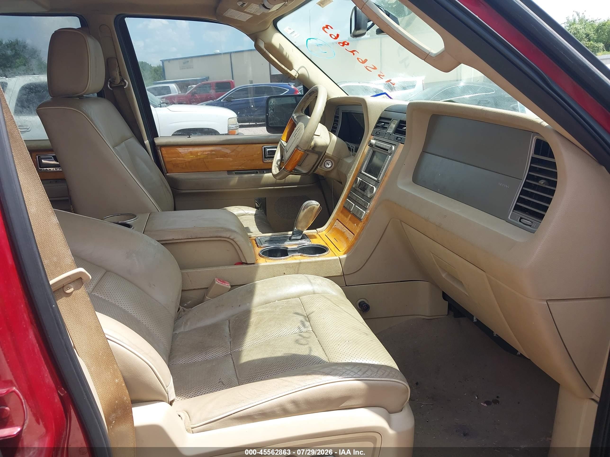 2007 Lincoln Navigator Ultimate Red vin: 5LMFU27547LJ20199