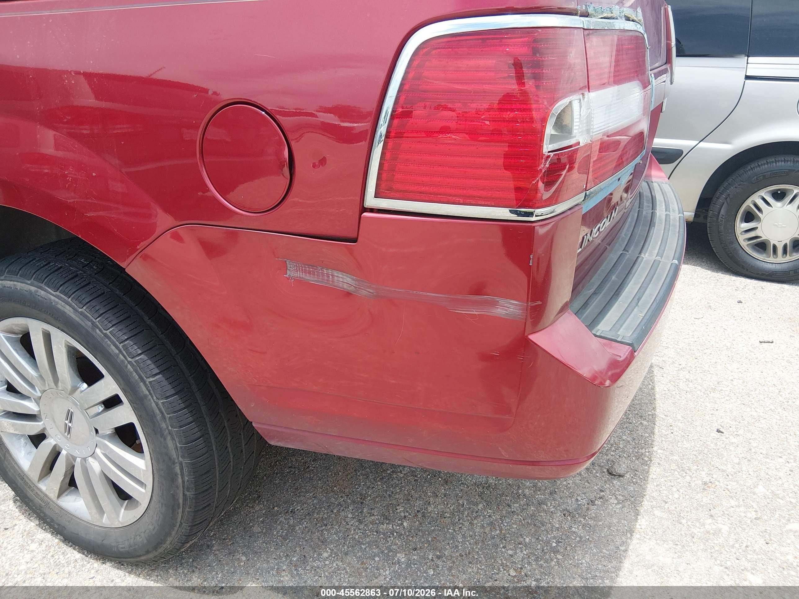 2007 Lincoln Navigator Ultimate Red vin: 5LMFU27547LJ20199