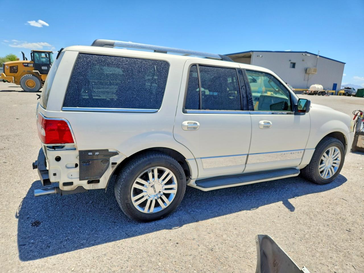2007 Lincoln Navigator Cream vin: 5LMFU27547LJ24026