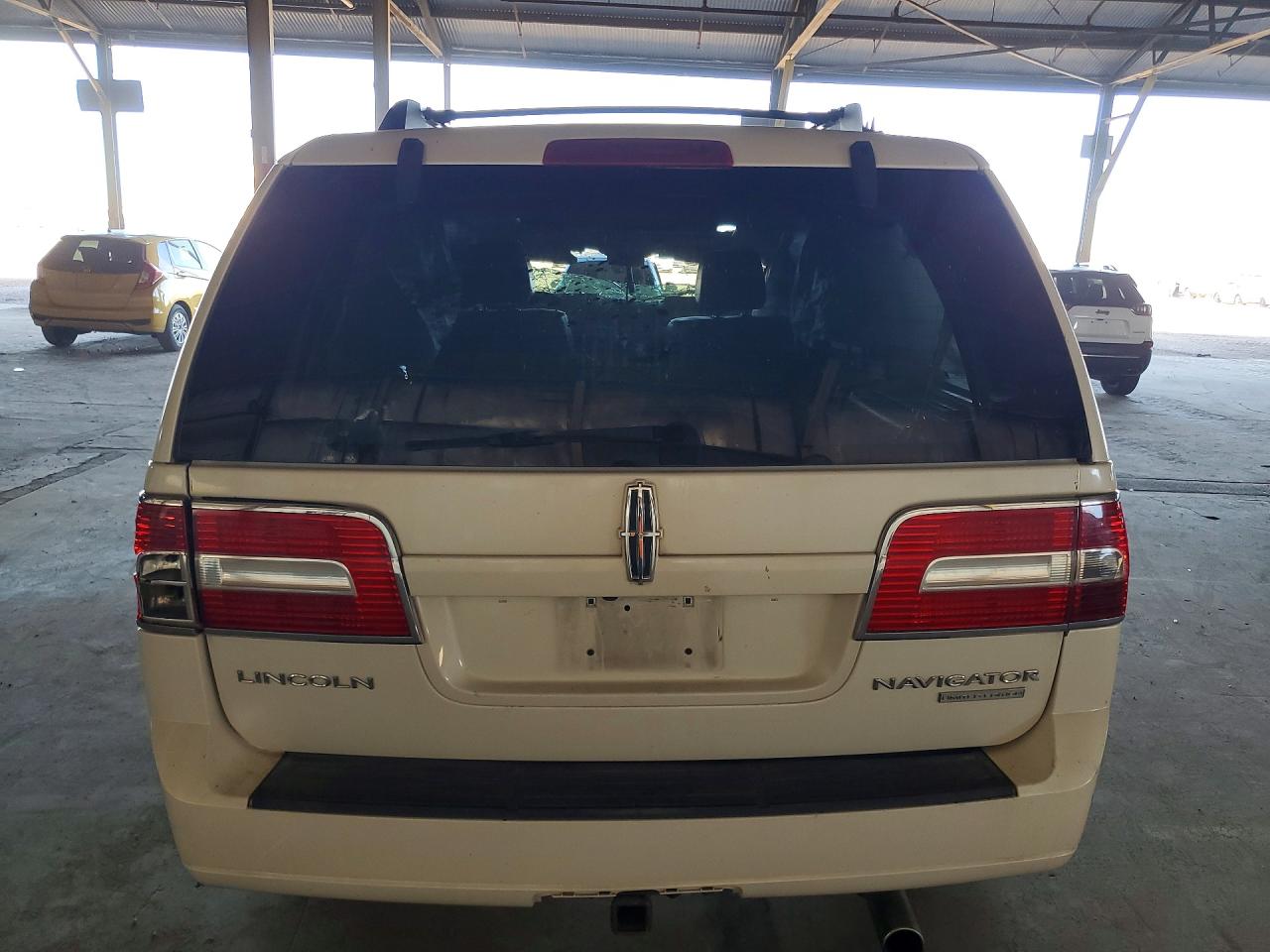 2008 Lincoln Navigator White vin: 5LMFU27548LJ07471