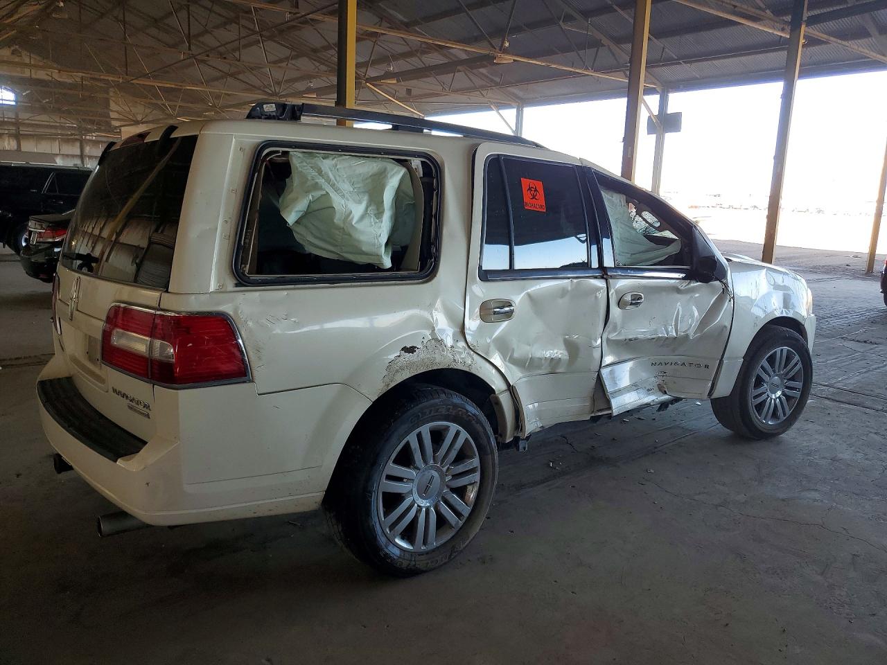 2008 Lincoln Navigator White vin: 5LMFU27548LJ07471