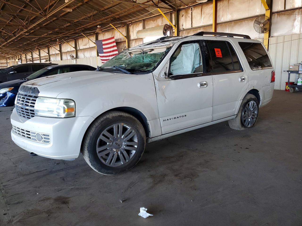 2008 Lincoln Navigator White vin: 5LMFU27548LJ07471
