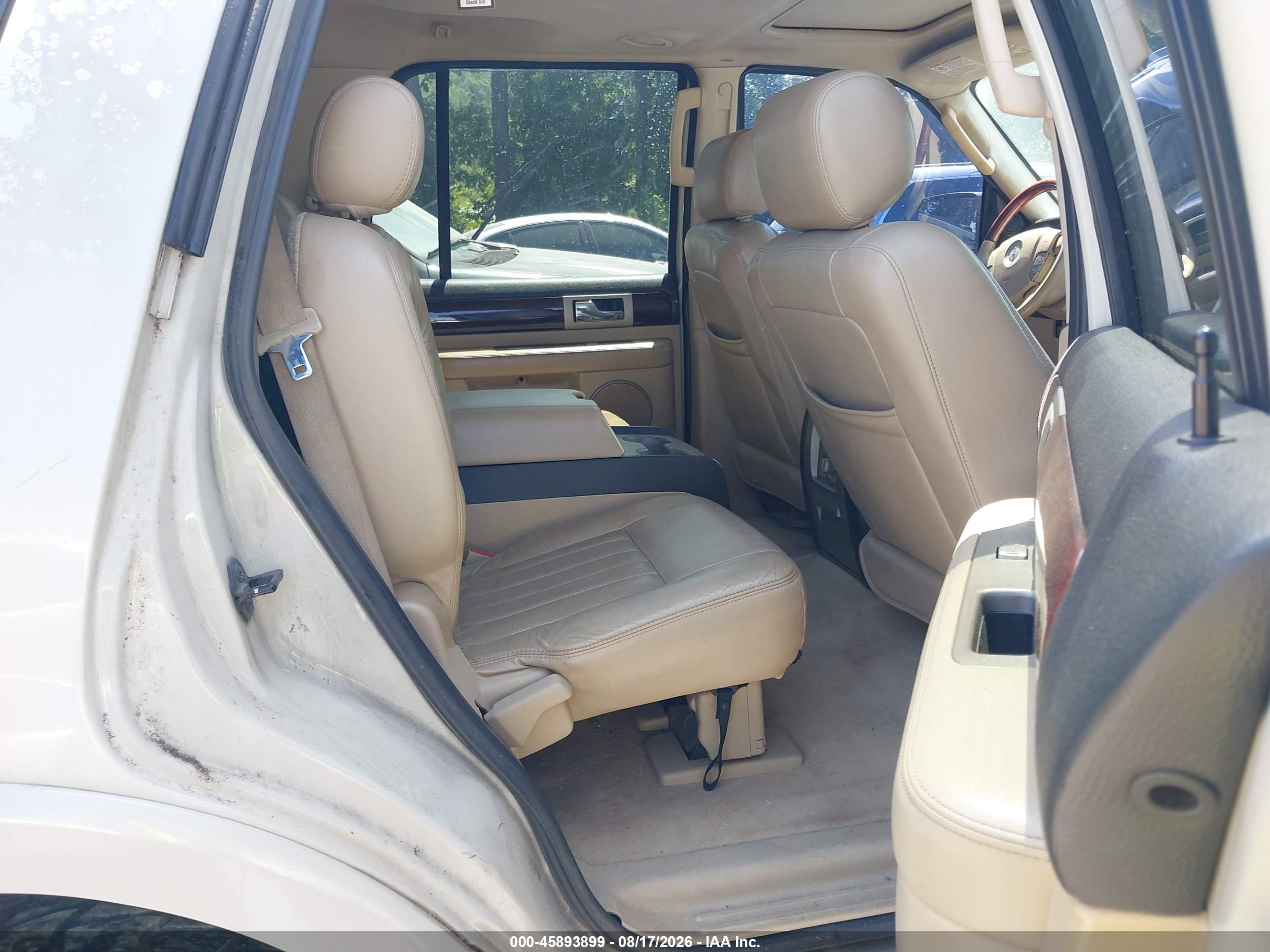 2006 Lincoln Navigator Luxury/ultimate Beige vin: 5LMFU27556LJ28987