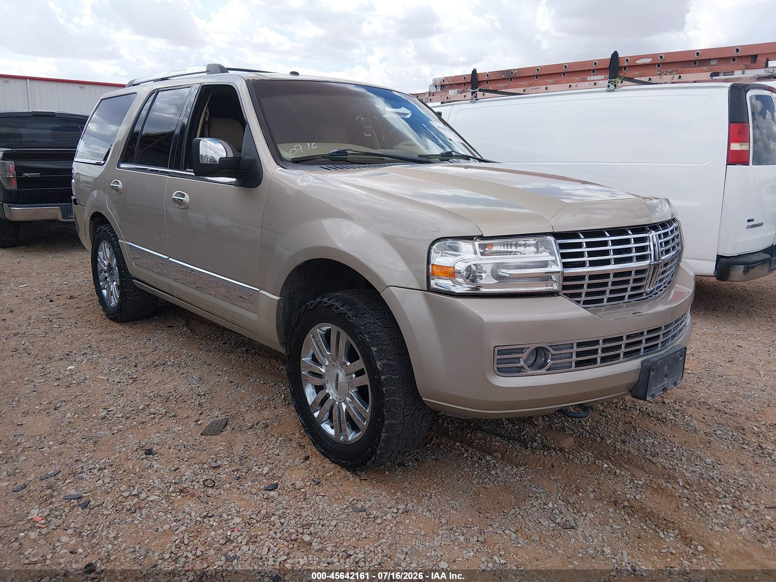2007 Lincoln Navigator Ultimate Beige vin: 5LMFU27557LJ23189
