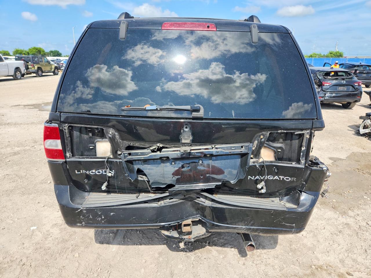 2008 Lincoln Navigator Black vin: 5LMFU27568LJ07617