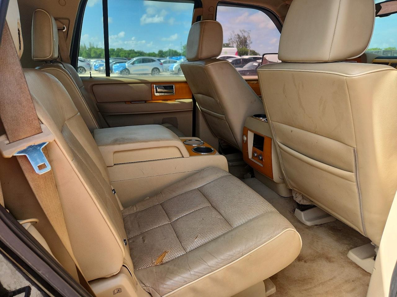 2008 Lincoln Navigator Black vin: 5LMFU27568LJ07617