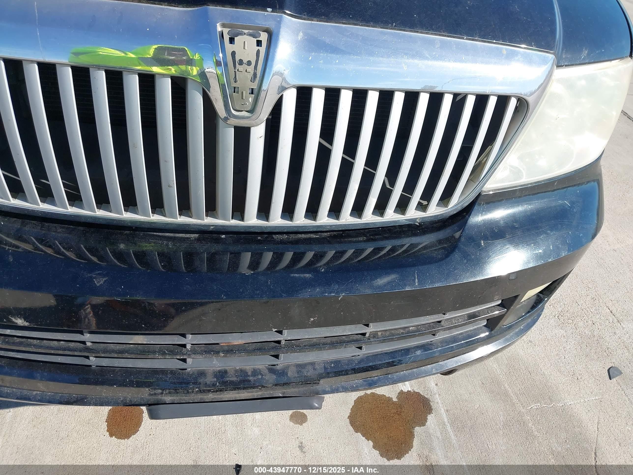 2005 Lincoln Navigator   Черный vin: 5LMFU27575LJ17262