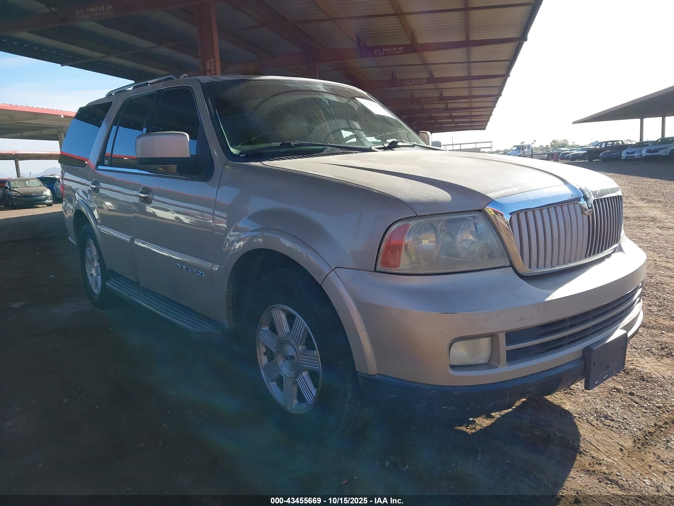 2005 Lincoln Navigator   Коричневый vin: 5LMFU27575LJ23966