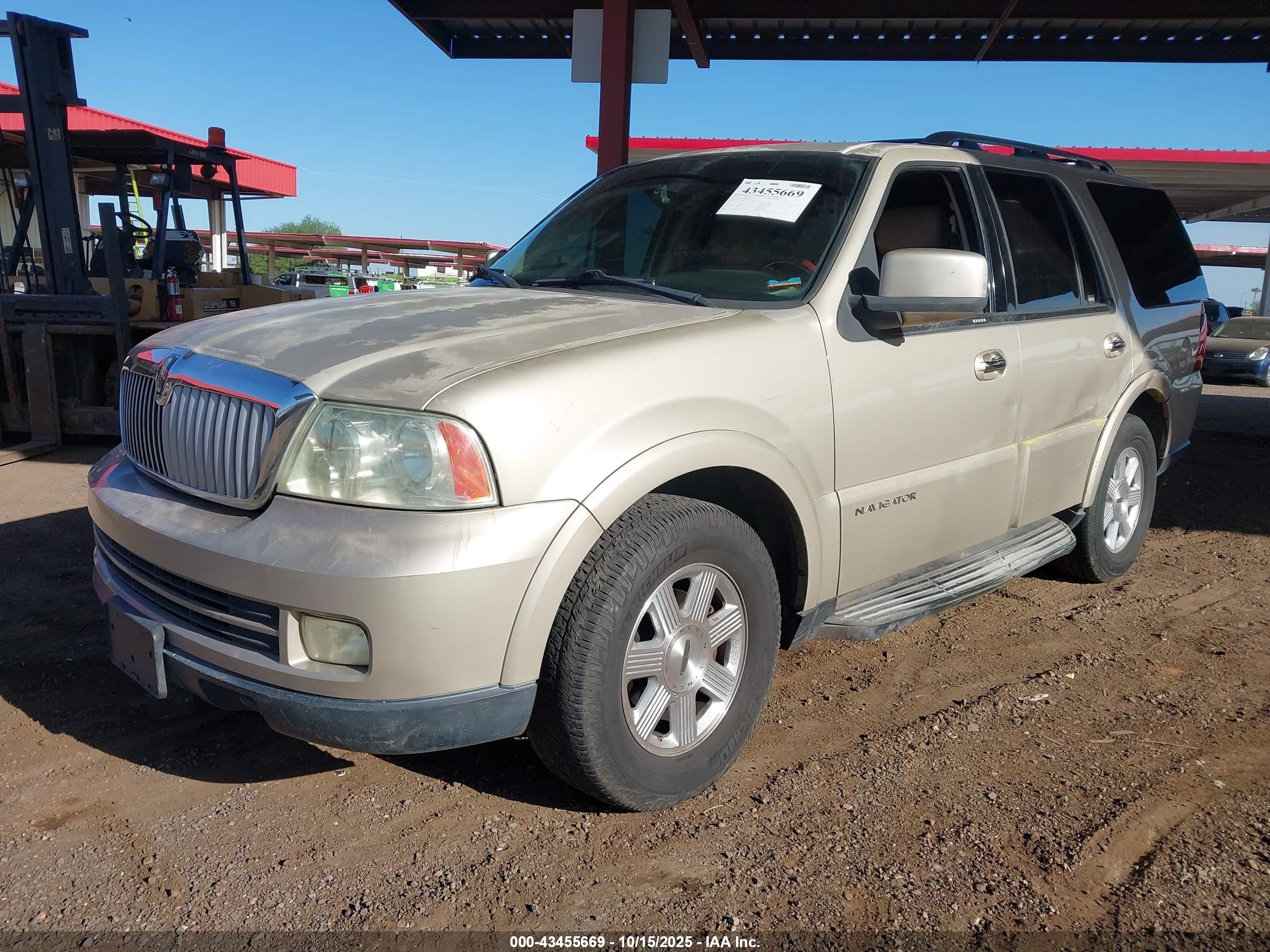 2005 Lincoln Navigator   Brown vin: 5LMFU27575LJ23966