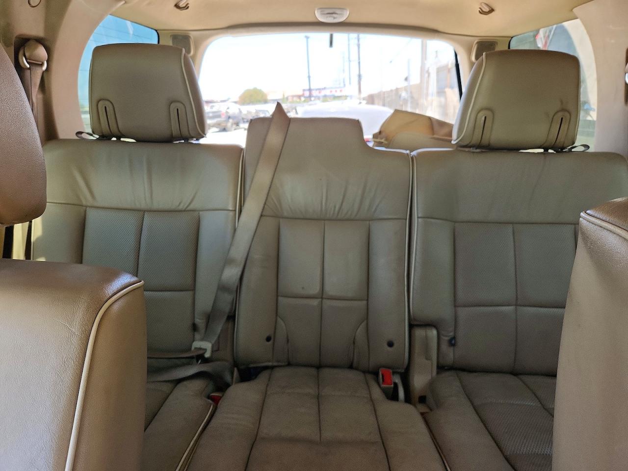 2007 Lincoln Navigator Beige vin: 5LMFU27577LJ07768