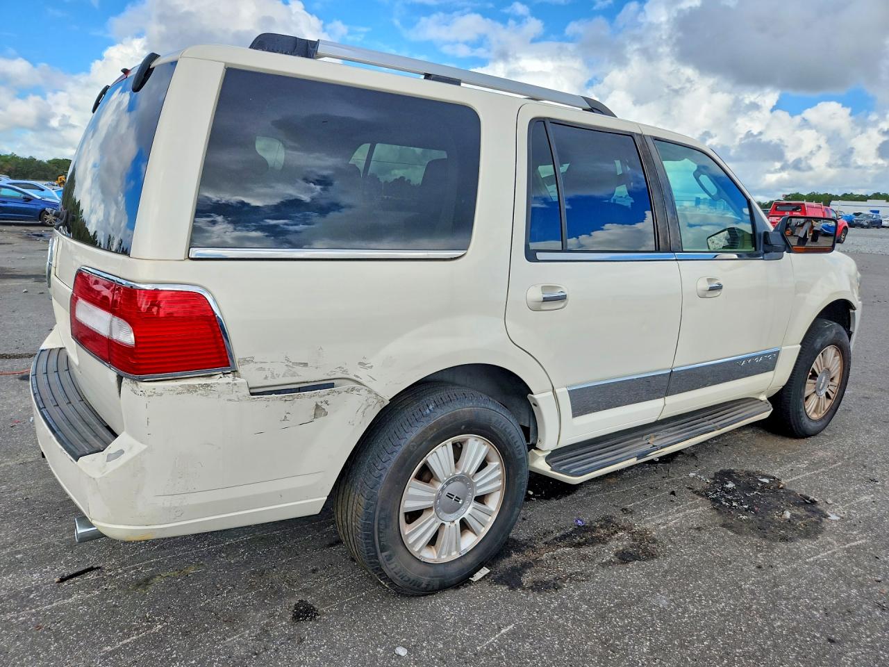 2007 Lincoln Navigator Белый vin: 5LMFU27577LJ19760