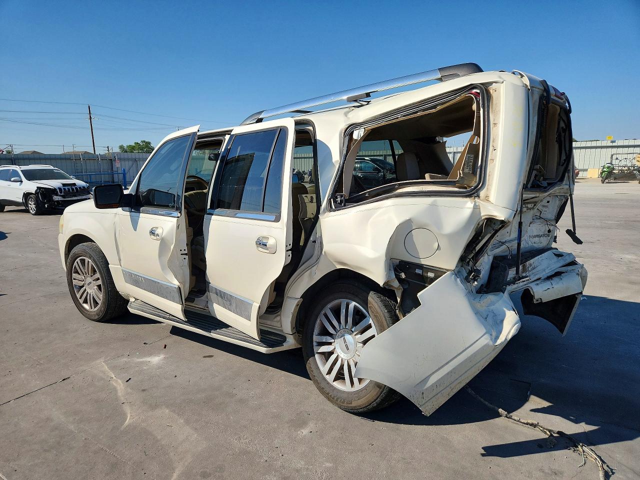 2007 Lincoln Navigator White vin: 5LMFU27577LJ21430