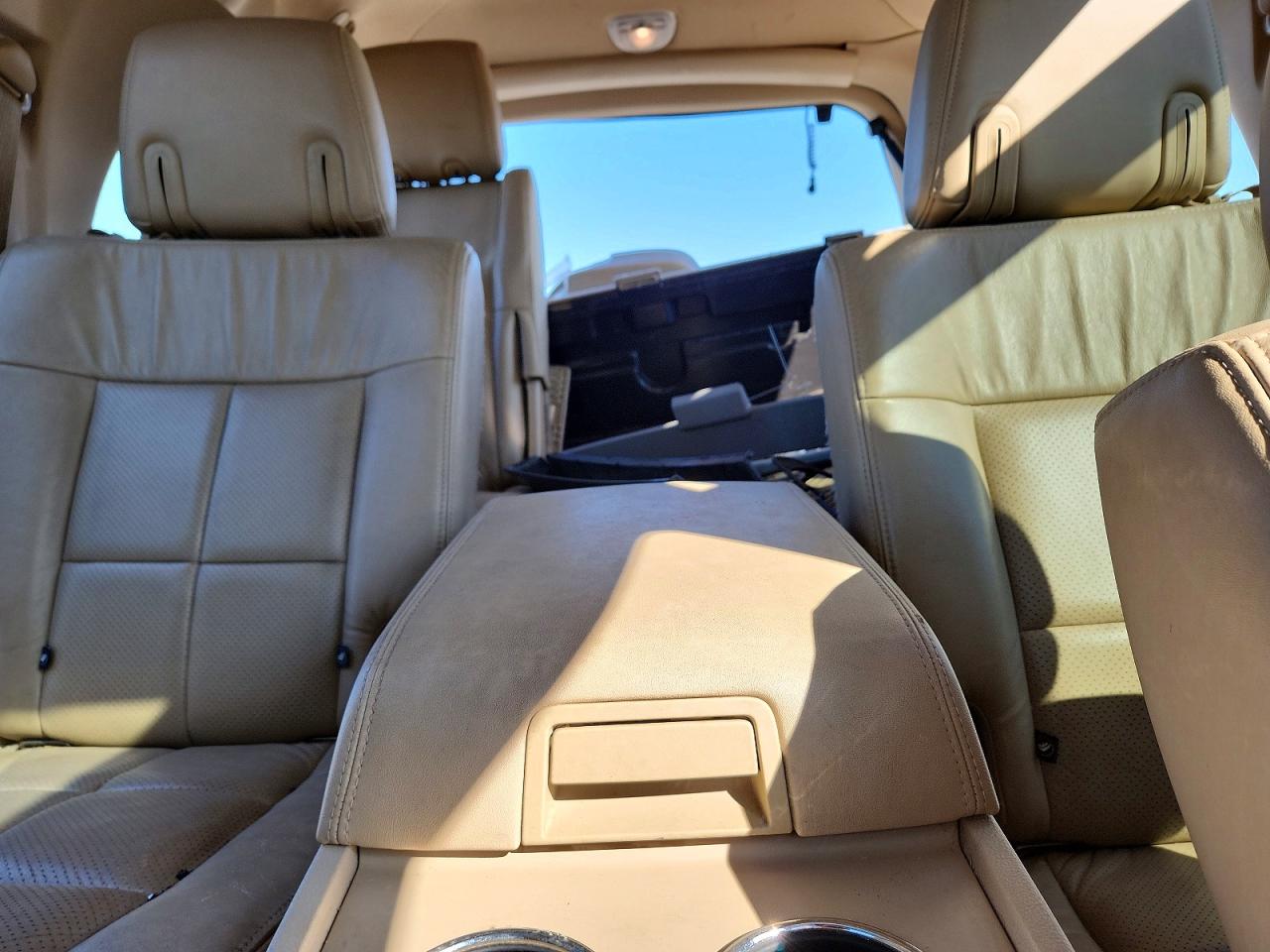 2007 Lincoln Navigator White vin: 5LMFU27577LJ21430