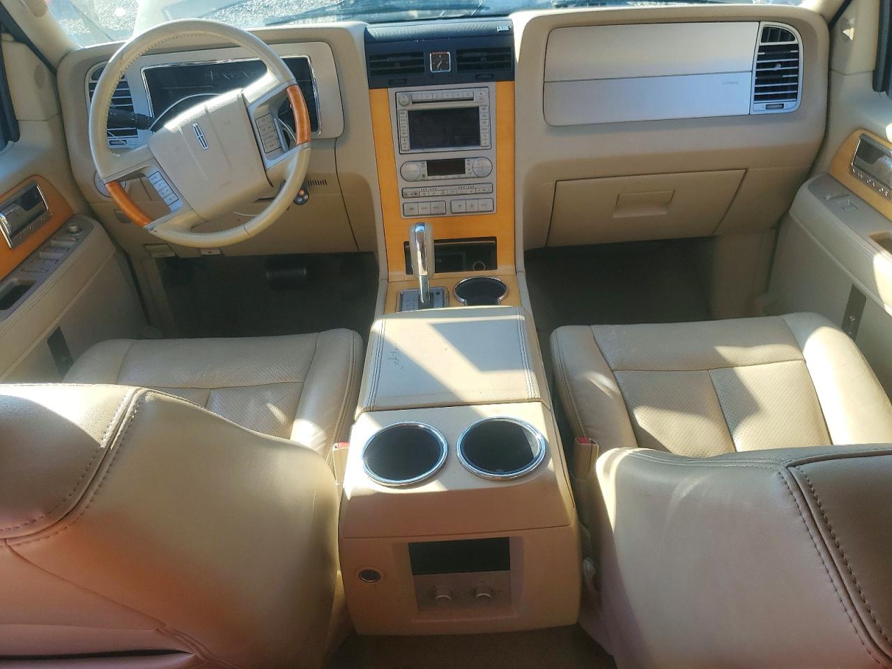 2008 Lincoln Navigator Tan vin: 5LMFU27578LJ21154