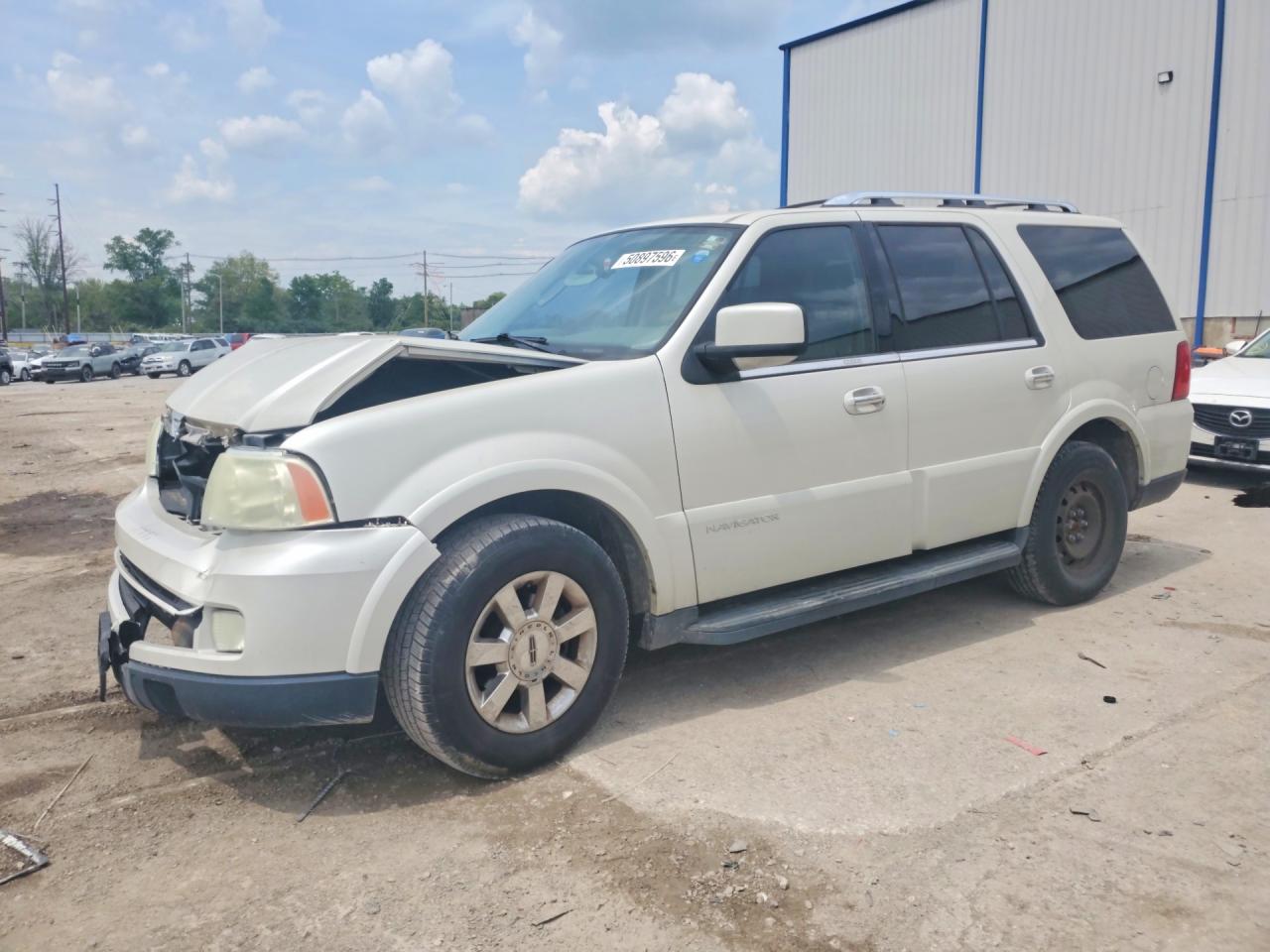 2005 Lincoln Navigator White vin: 5LMFU27585LJ18792