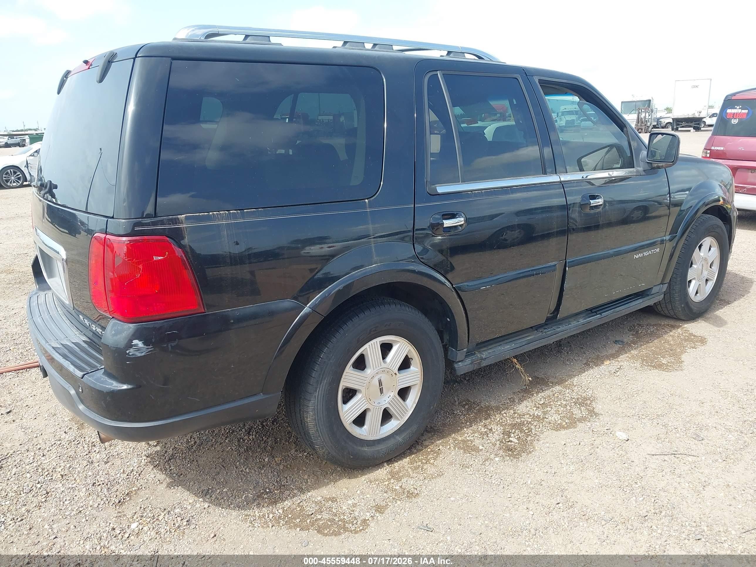 2005 Lincoln Navigator   Черный vin: 5LMFU27595LJ24391