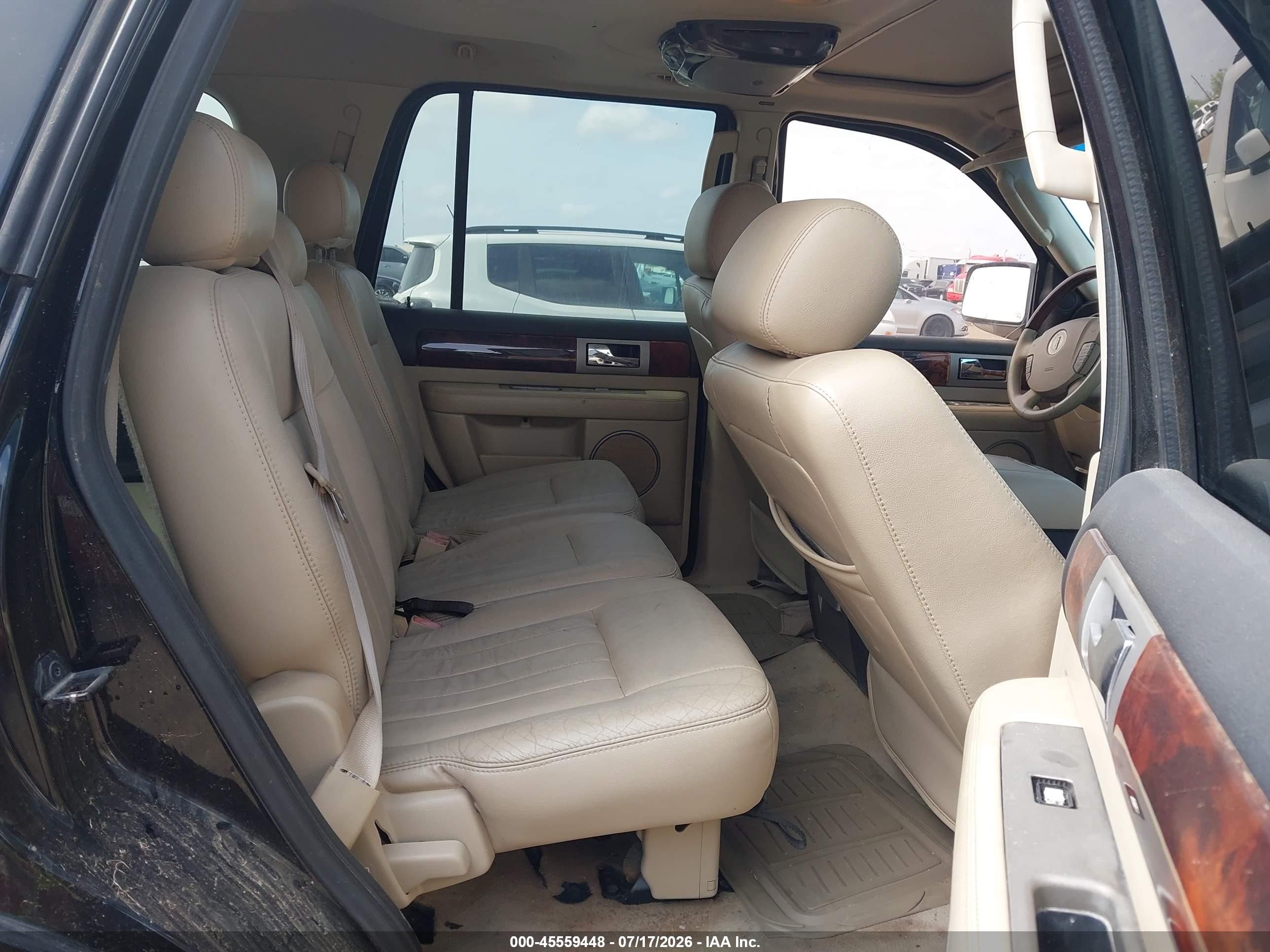 2005 Lincoln Navigator   Черный vin: 5LMFU27595LJ24391