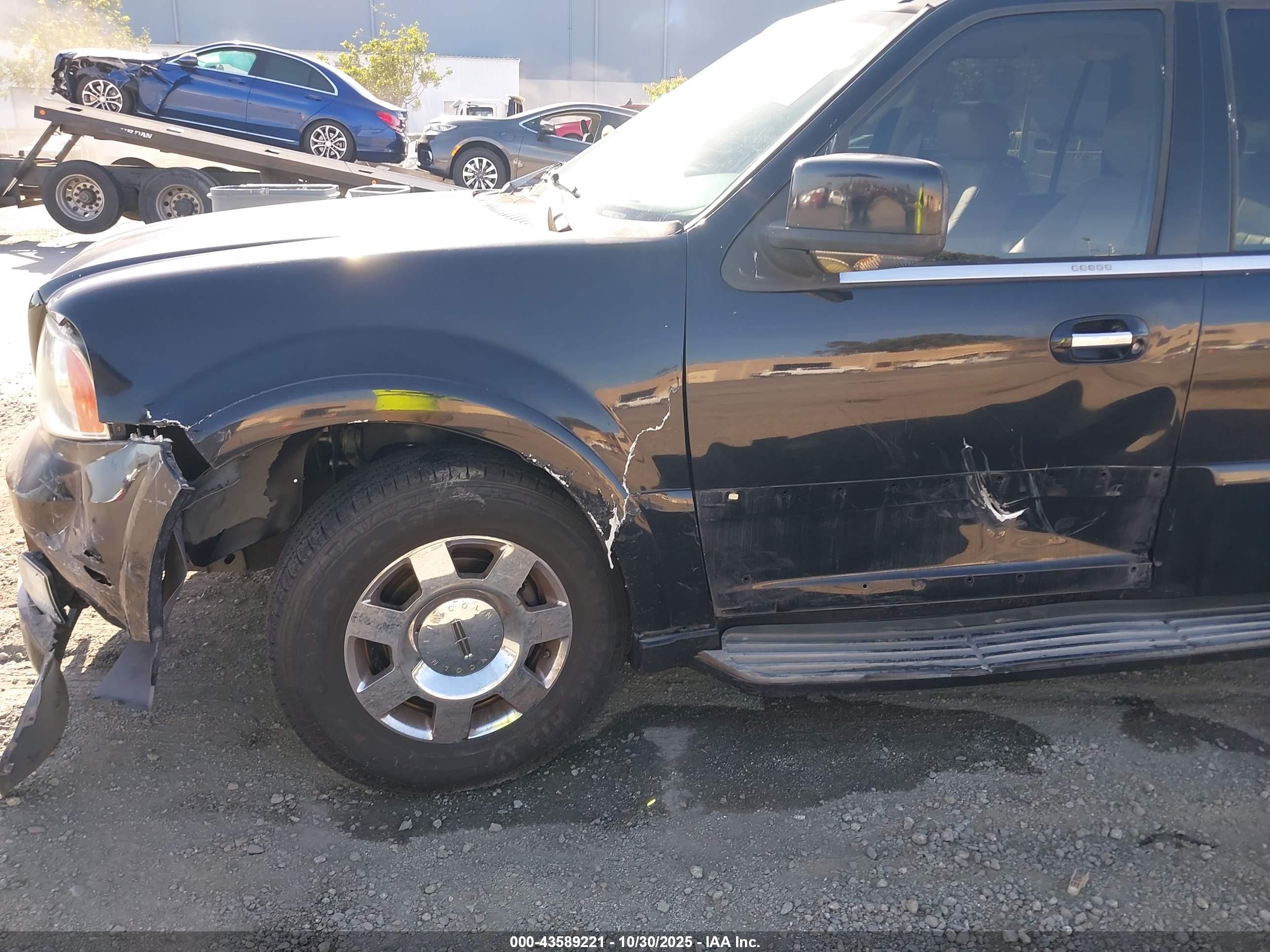 2006 Lincoln Navigator   Black vin: 5LMFU27596LJ05051