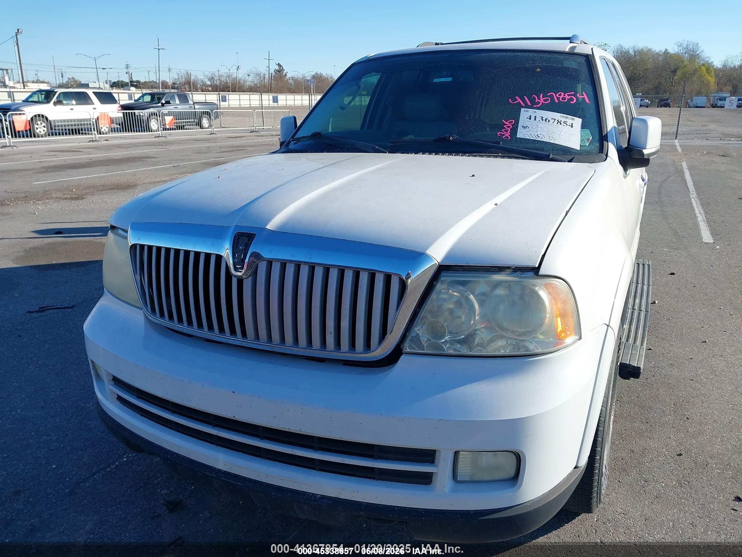 2006 Lincoln Navigator Luxury/ultimate Белый vin: 5LMFU27596LJ28670