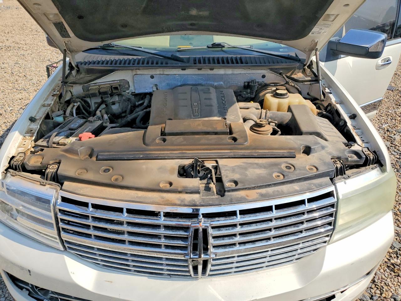 2007 Lincoln Navigator Белый vin: 5LMFU27597LJ12695