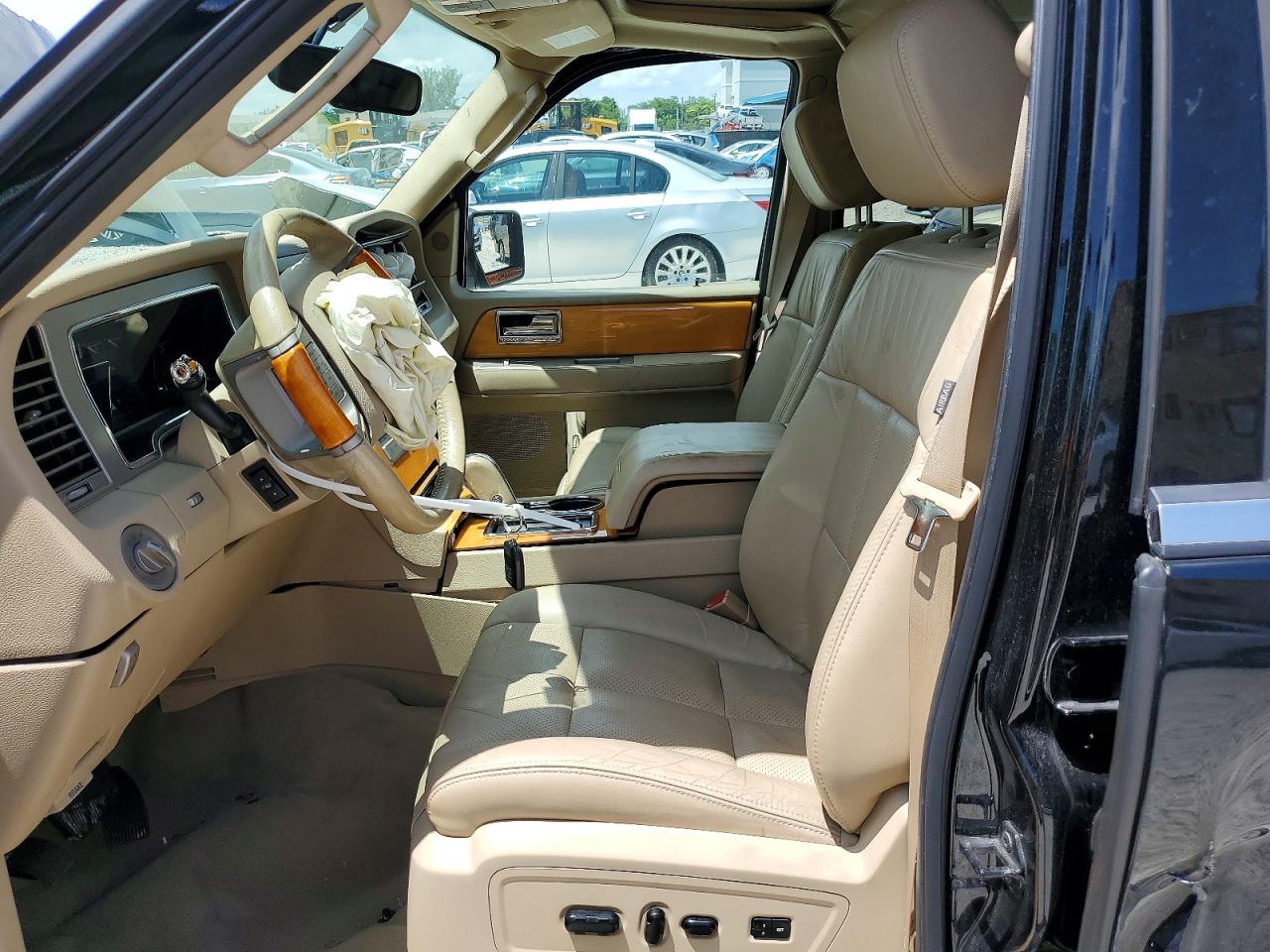 2008 Lincoln Navigator Black vin: 5LMFU27598LJ20801