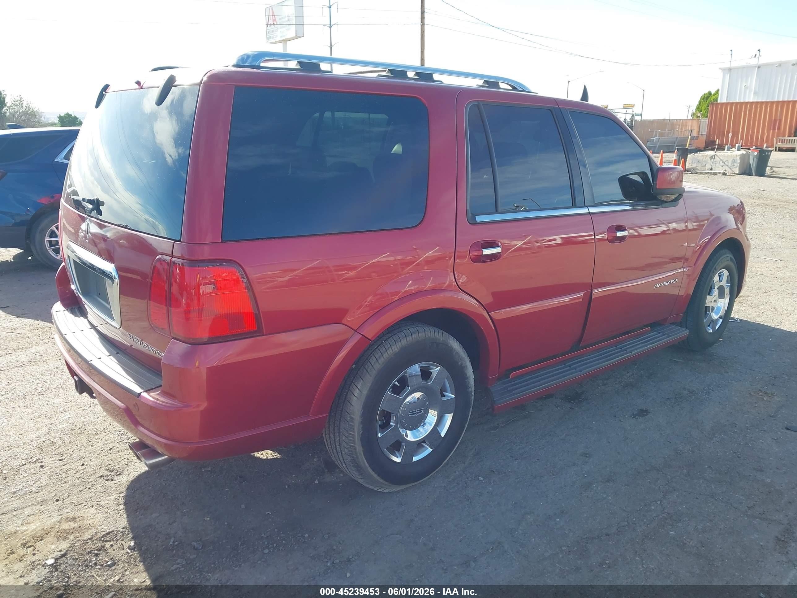 2005 Lincoln Navigator   Burgundy vin: 5LMFU275X5LJ07048