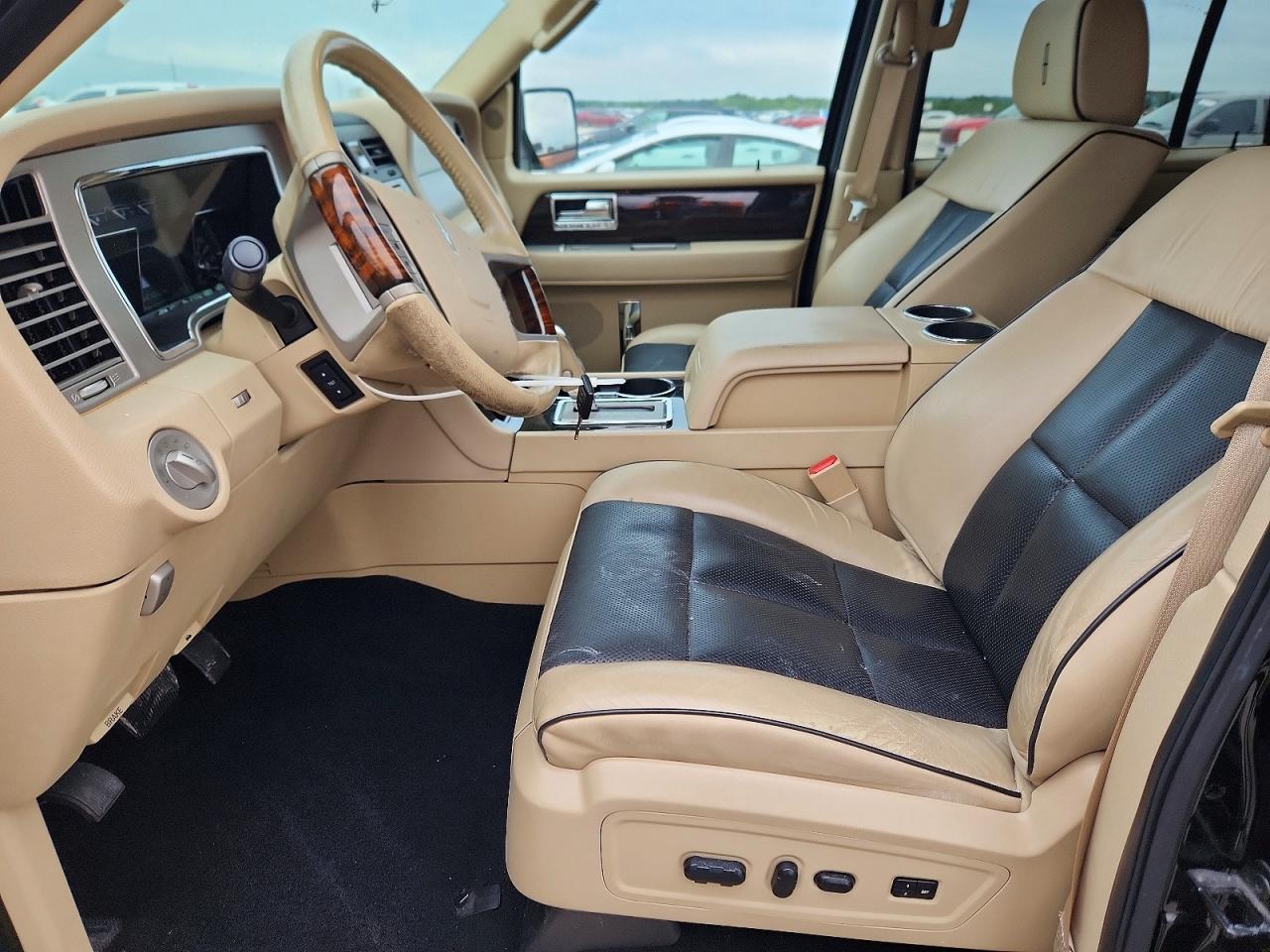 2008 Lincoln Navigator Черный vin: 5LMFU275X8LJ15462