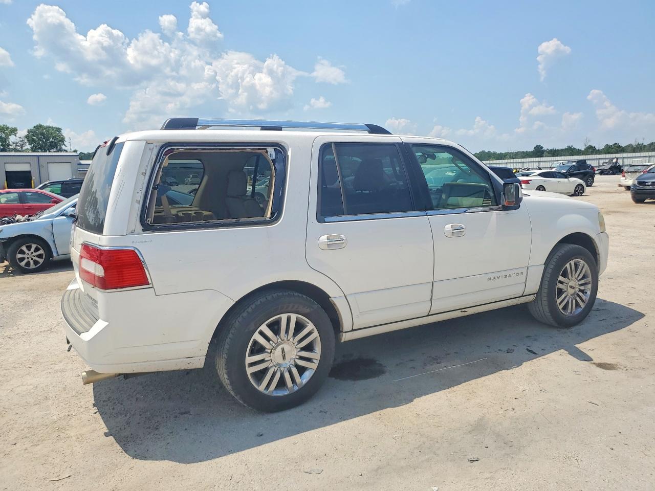 2009 Lincoln Navigator Кремовый vin: 5LMFU275X9LJ00820
