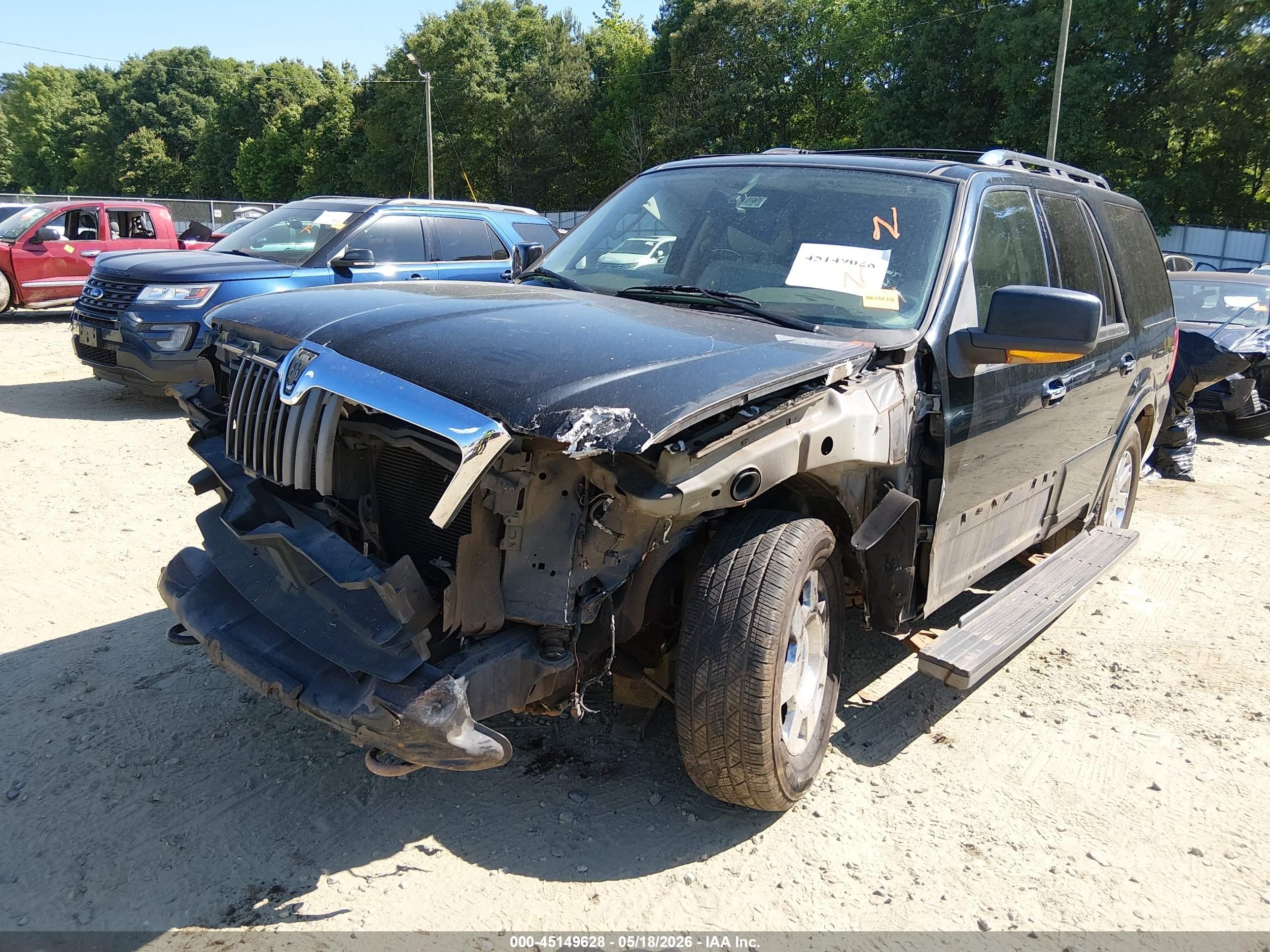 2004 Lincoln Navigator   Black vin: 5LMFU27R14LJ19641