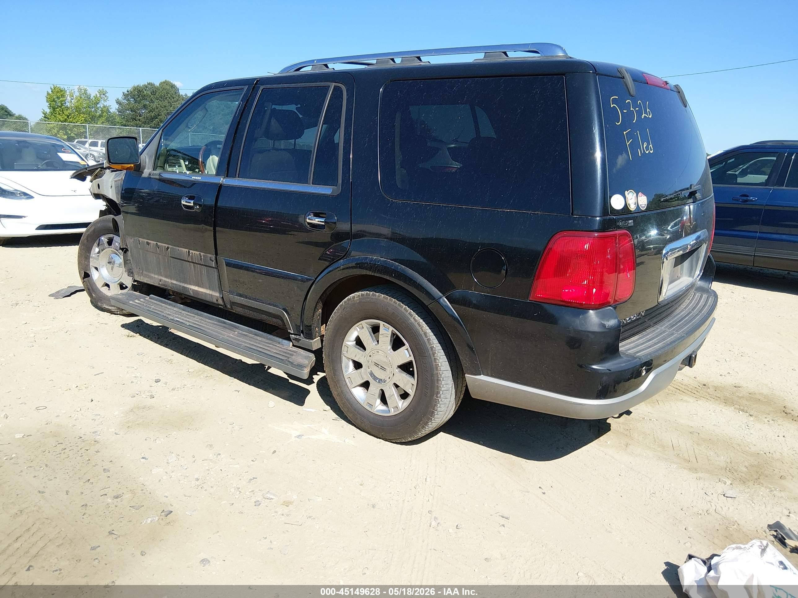2004 Lincoln Navigator   Black vin: 5LMFU27R14LJ19641