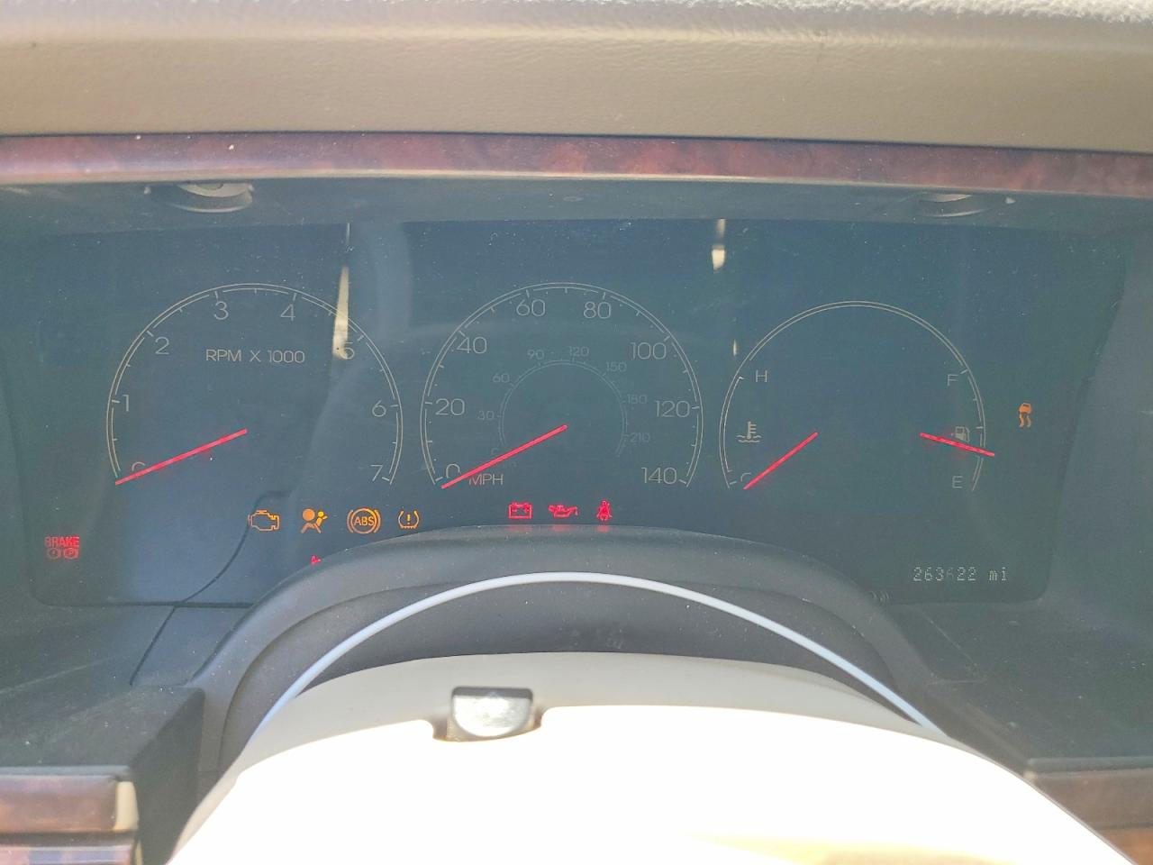 2004 Lincoln Navigator Cream vin: 5LMFU27R14LJ40098