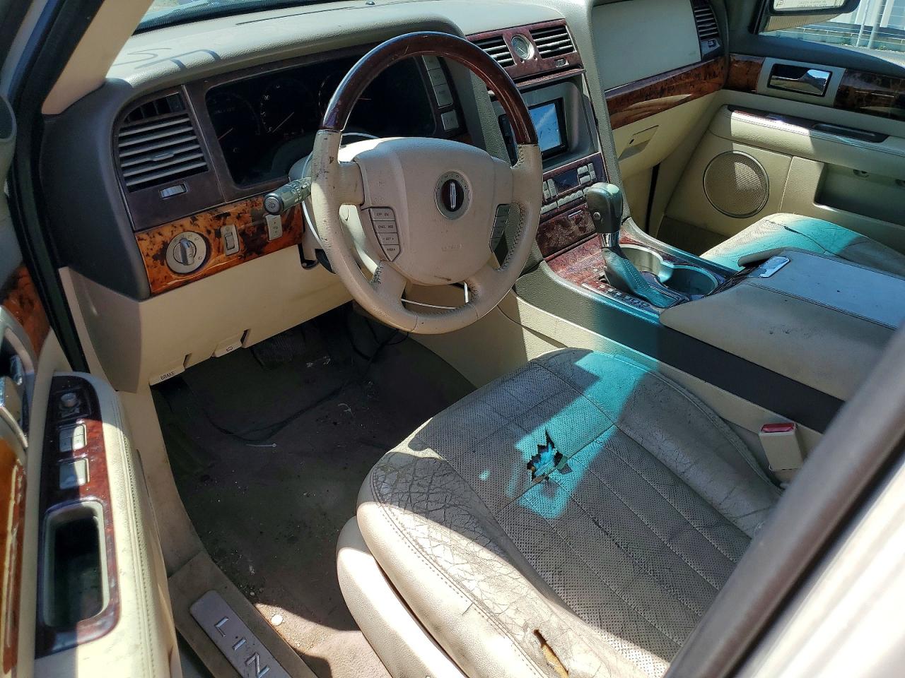 2004 Lincoln Navigator Cream vin: 5LMFU27R14LJ40098