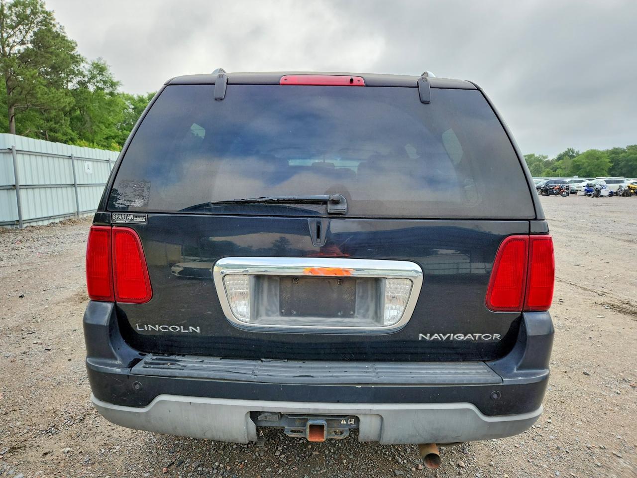 2003 Lincoln Navigator Черный vin: 5LMFU27R23LJ43946