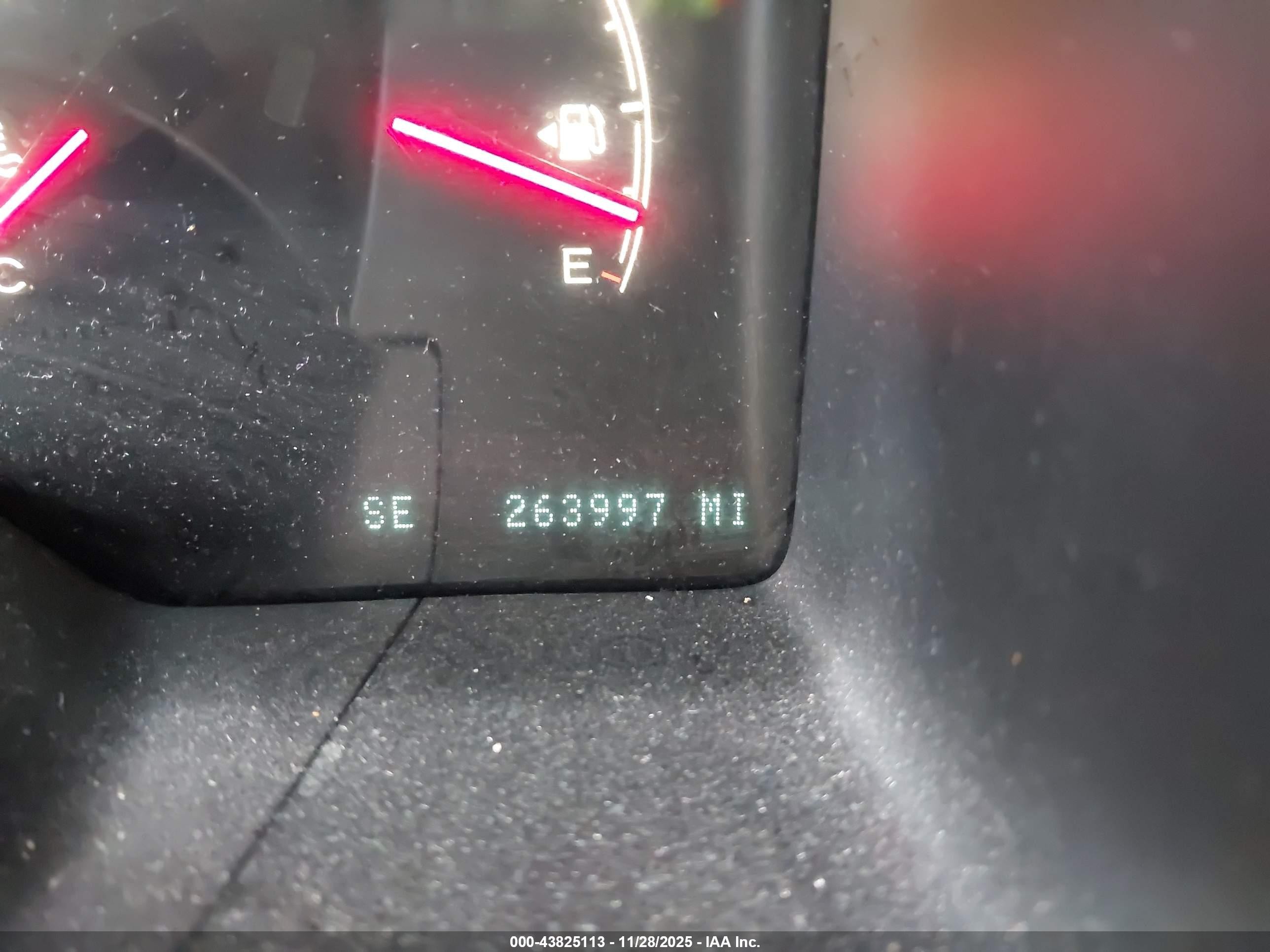 2003 Lincoln Navigator   Silver vin: 5LMFU27R43LJ06395