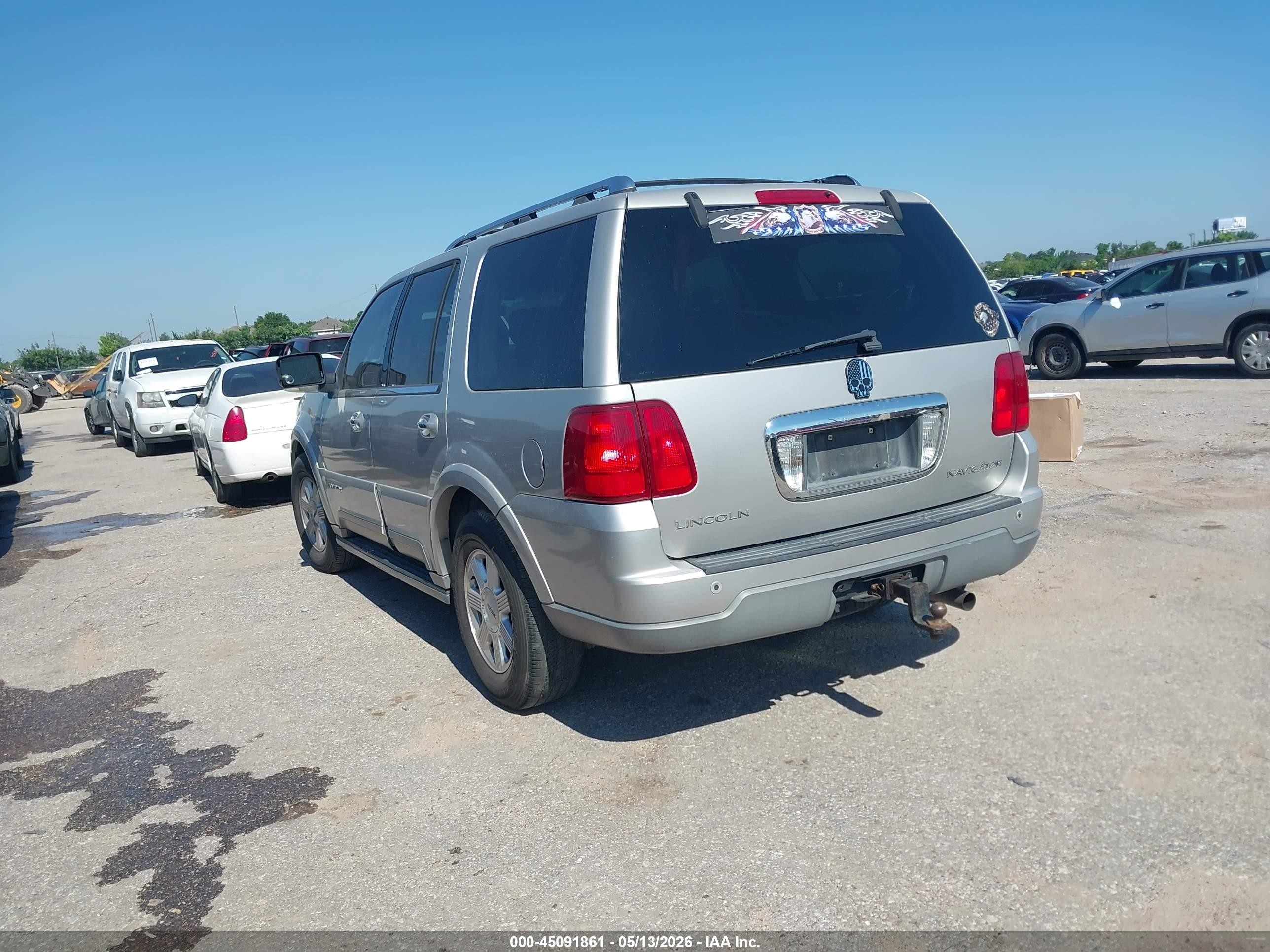 2003 Lincoln Navigator   Silver vin: 5LMFU27R53LJ25599