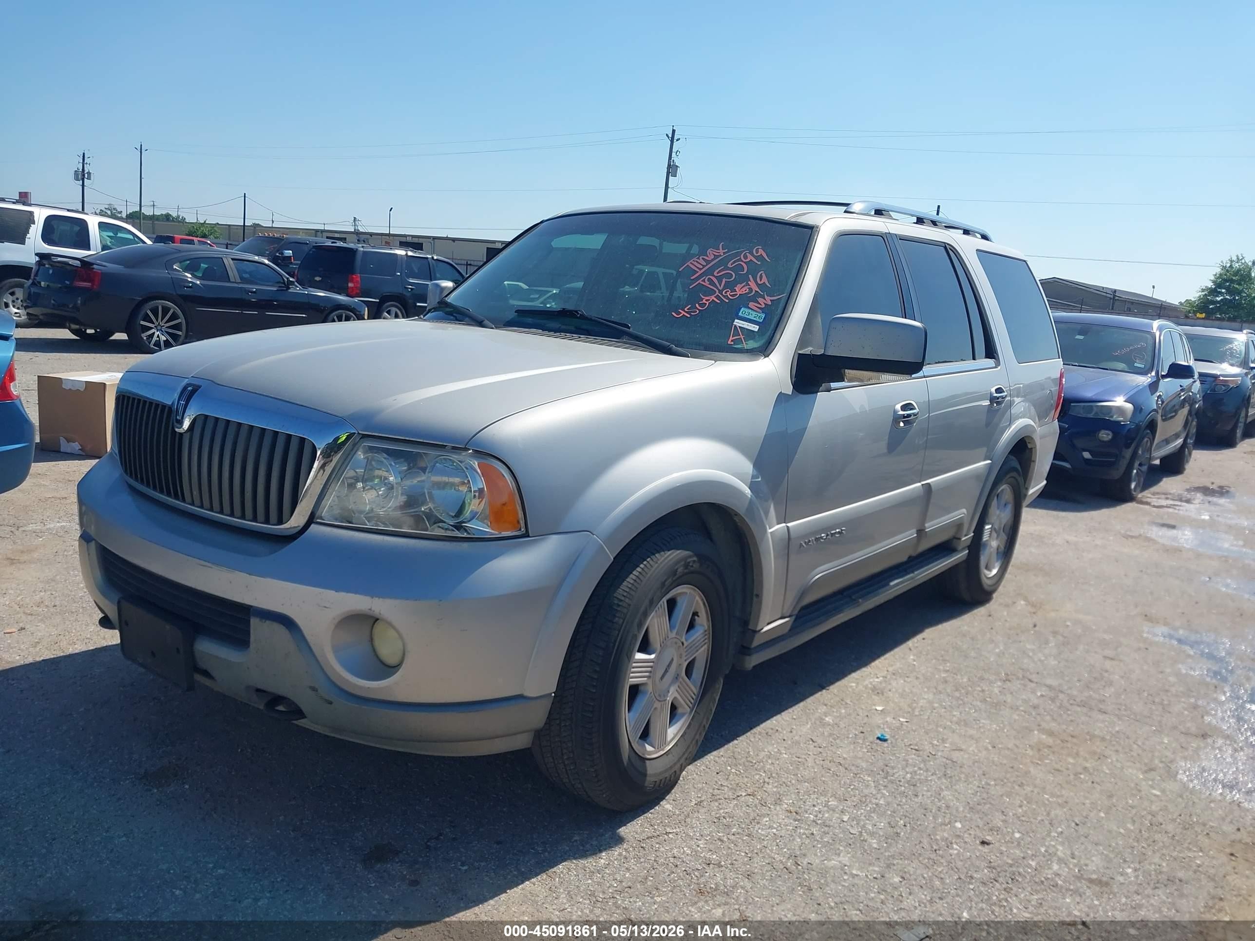 2003 Lincoln Navigator   Silver vin: 5LMFU27R53LJ25599