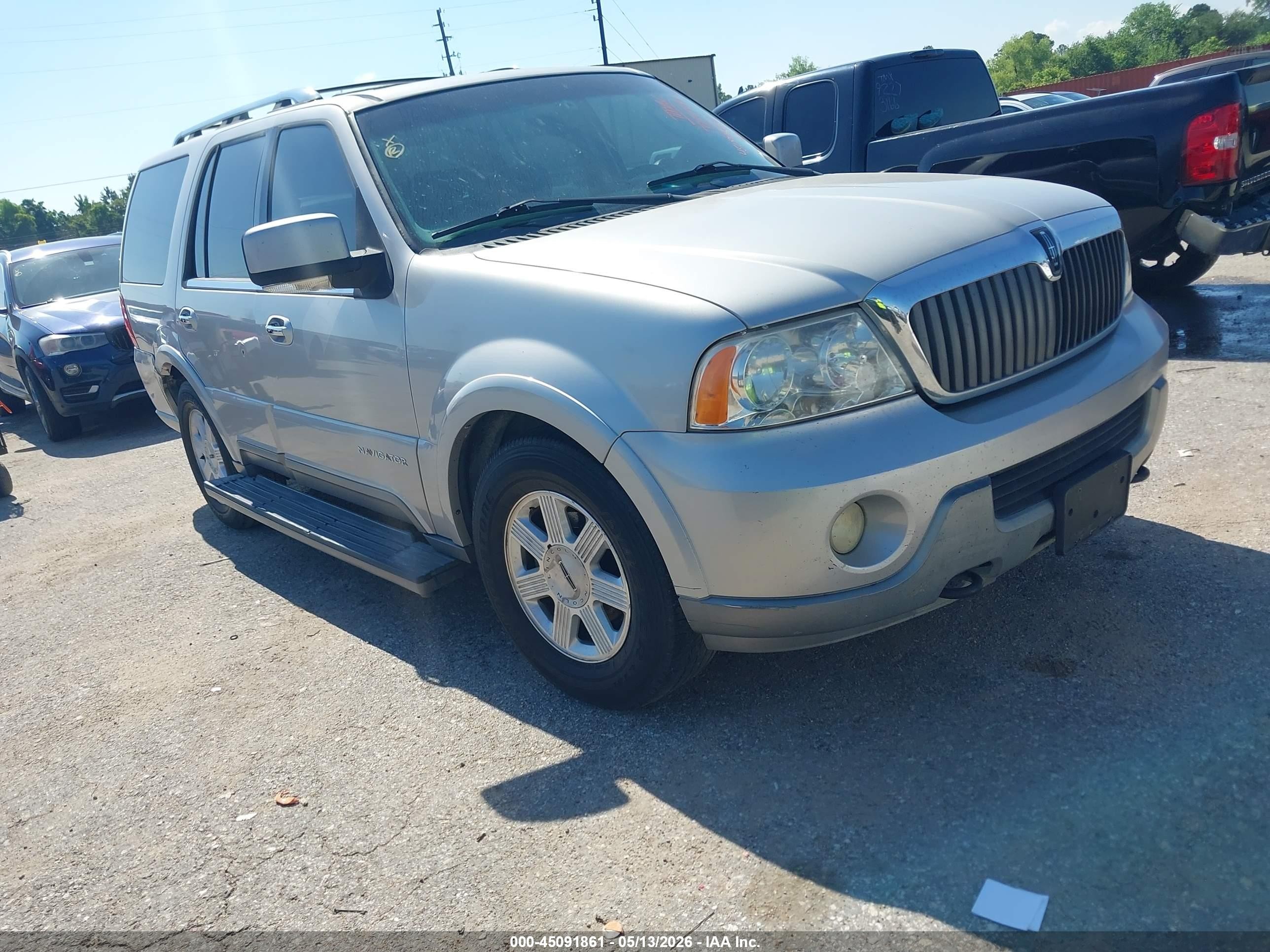 2003 Lincoln Navigator   Silver vin: 5LMFU27R53LJ25599