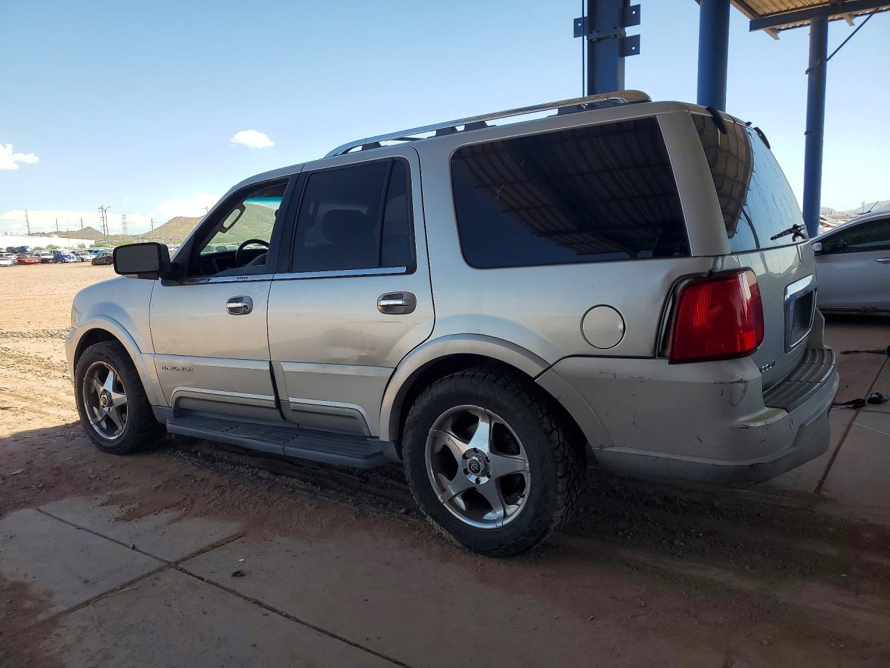 2003 Lincoln Navigator Silver vin: 5LMFU27R53LJ37557