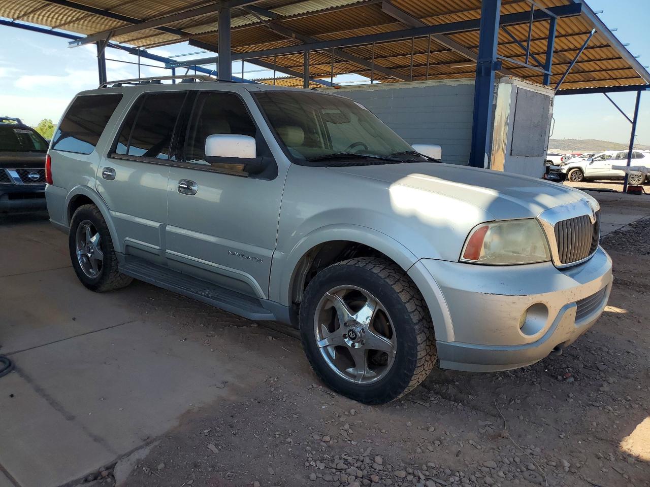 2003 Lincoln Navigator Silver vin: 5LMFU27R53LJ37557
