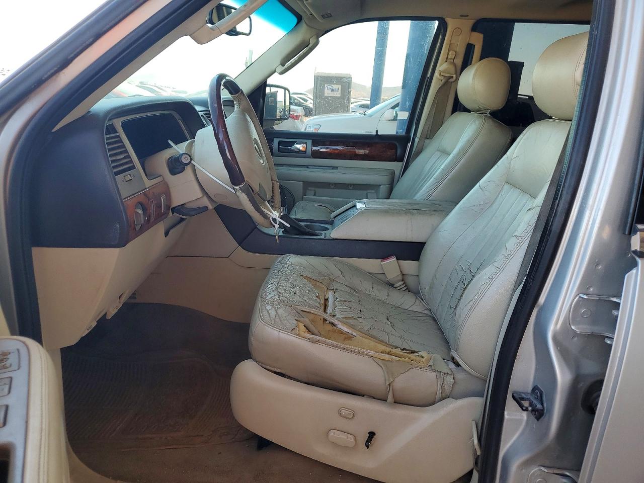 2003 Lincoln Navigator Silver vin: 5LMFU27R53LJ37557