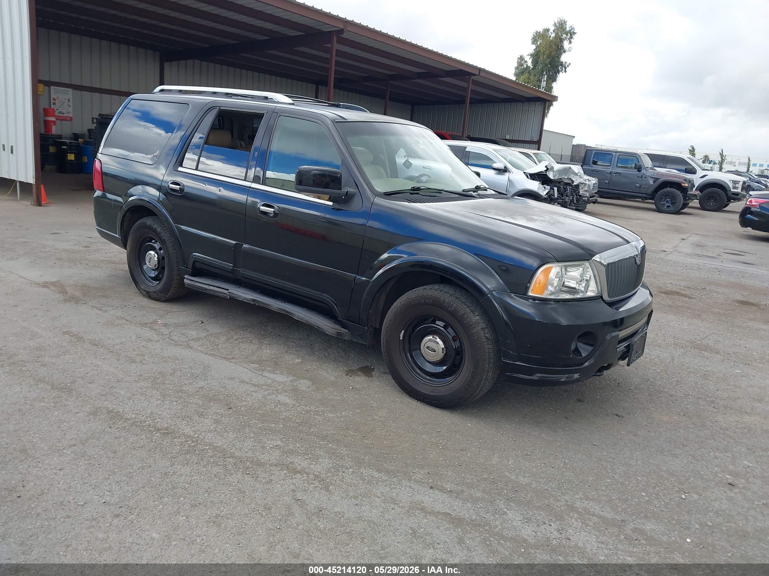 2004 Lincoln Navigator   Black vin: 5LMFU27R74LJ26965