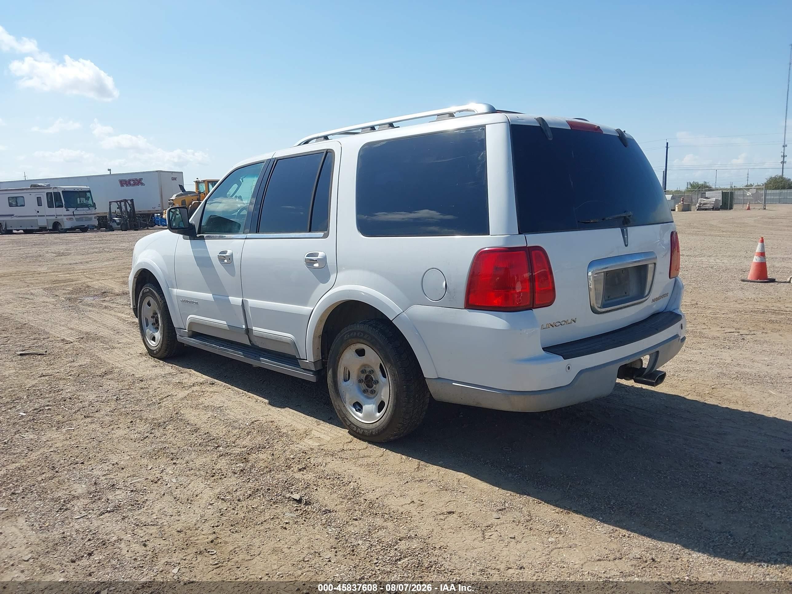 2003 Lincoln Navigator White vin: 5LMFU27R93LJ26271