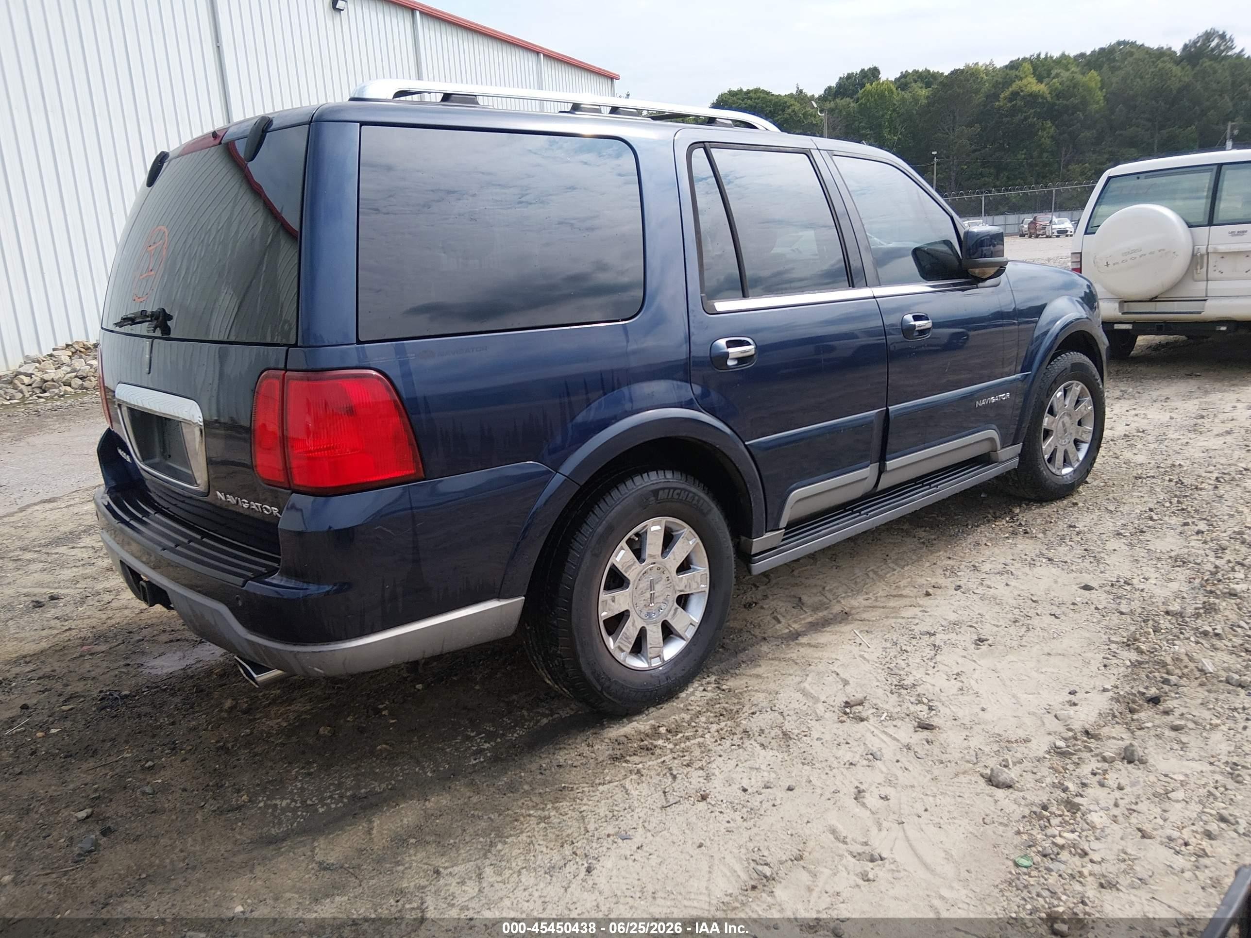 2004 Lincoln Navigator   Dark Blue vin: 5LMFU27R94LJ10525
