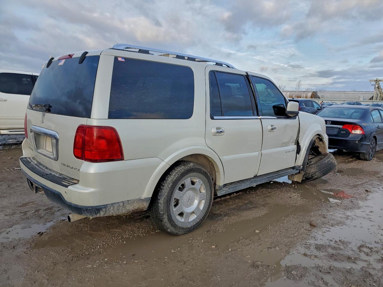 2005 Lincoln Navigator Бежевый vin: 5LMFU28505LJ07798