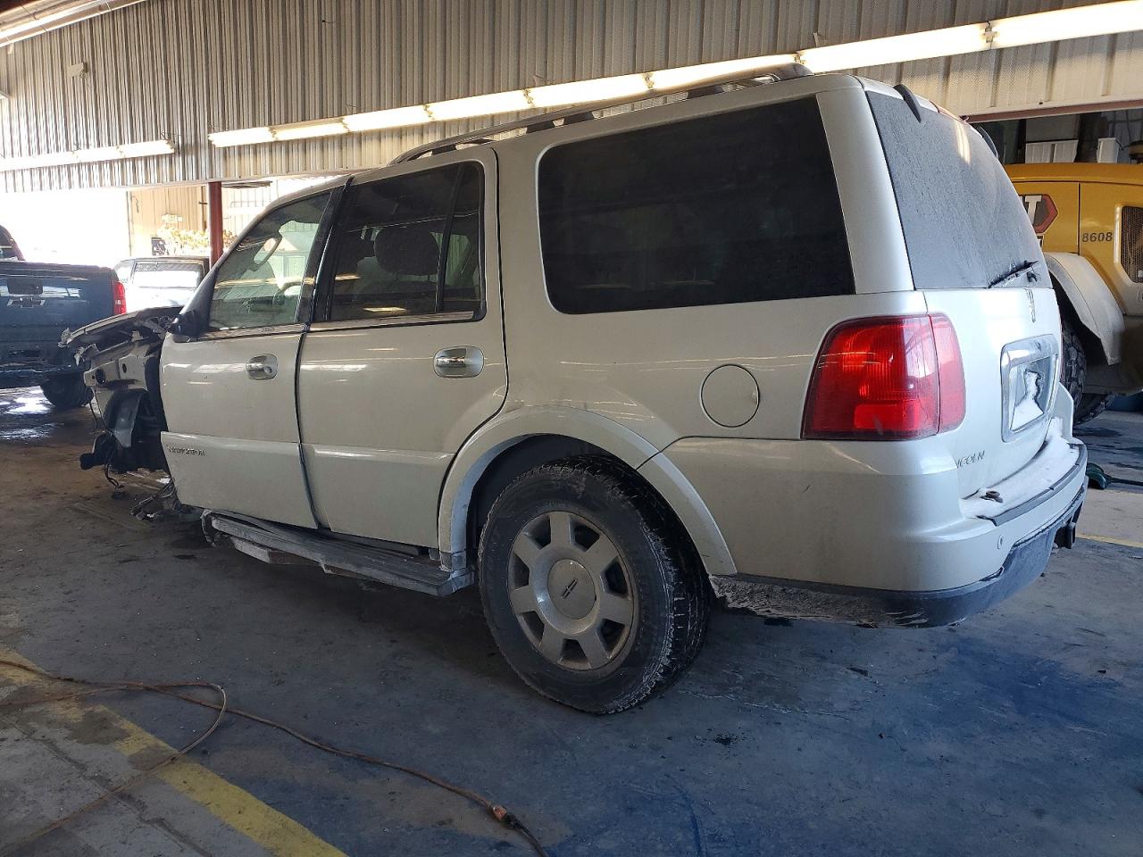 2005 Lincoln Navigator Серый vin: 5LMFU28515LJ03601