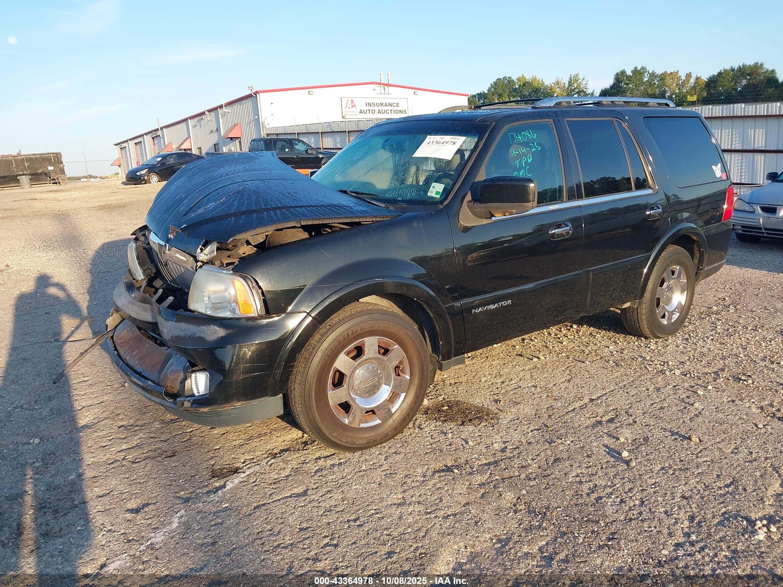 2005 Lincoln Navigator   Black vin: 5LMFU28515LJ12511