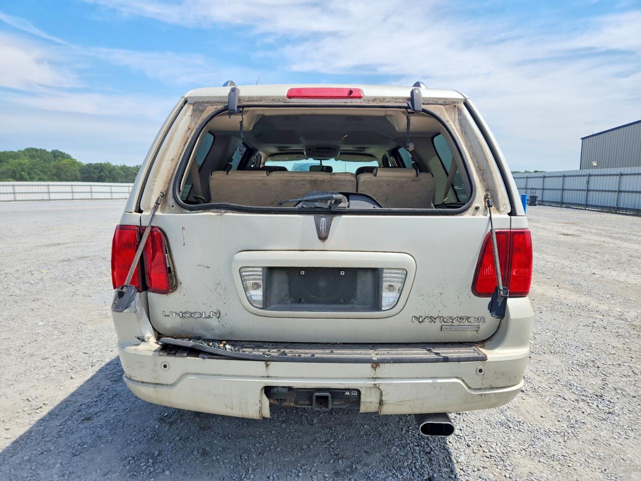 2005 Lincoln Navigator Кремовый vin: 5LMFU28515LJ14761