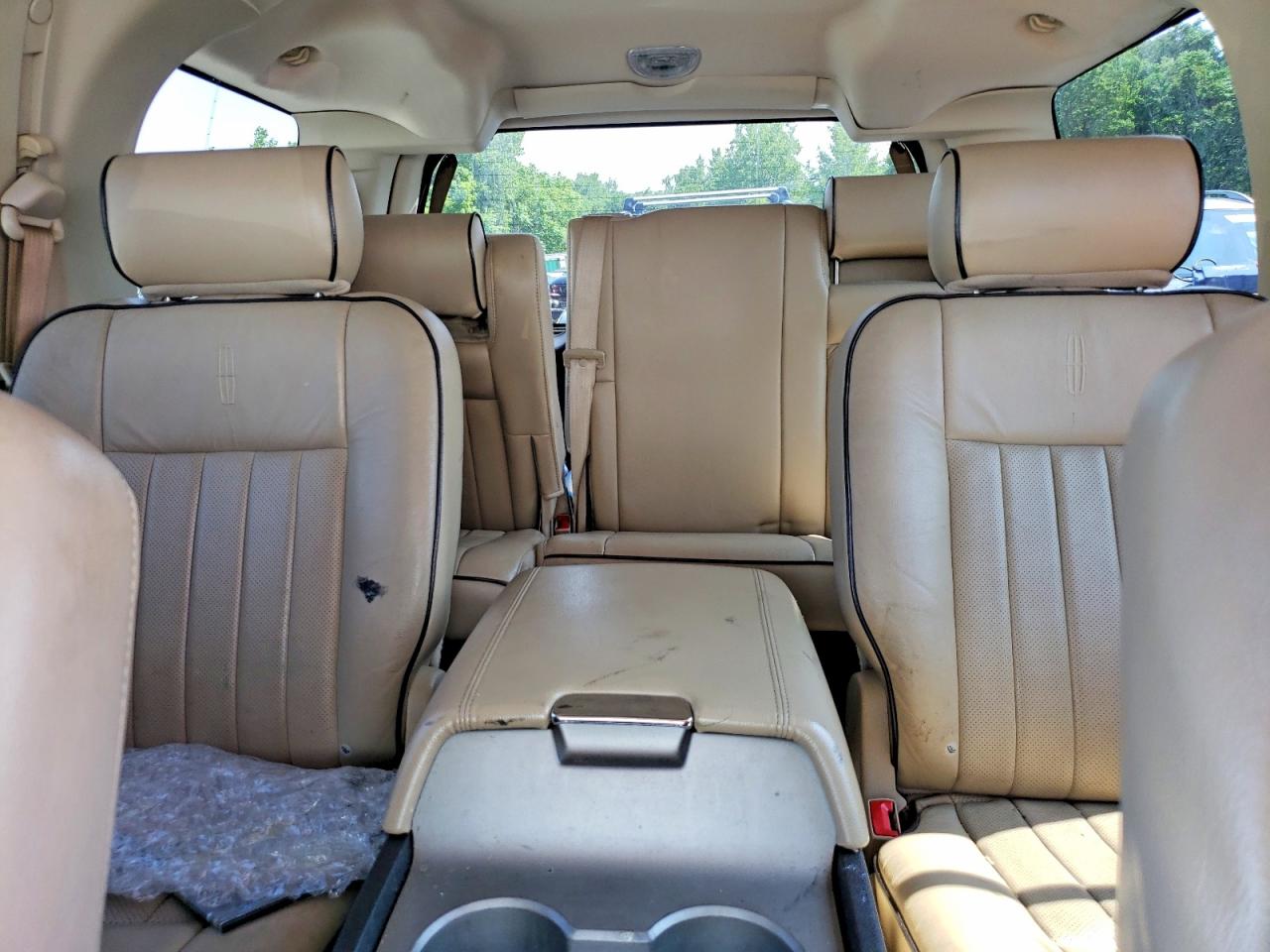 2006 Lincoln Navigator Белый vin: 5LMFU28516LJ01235