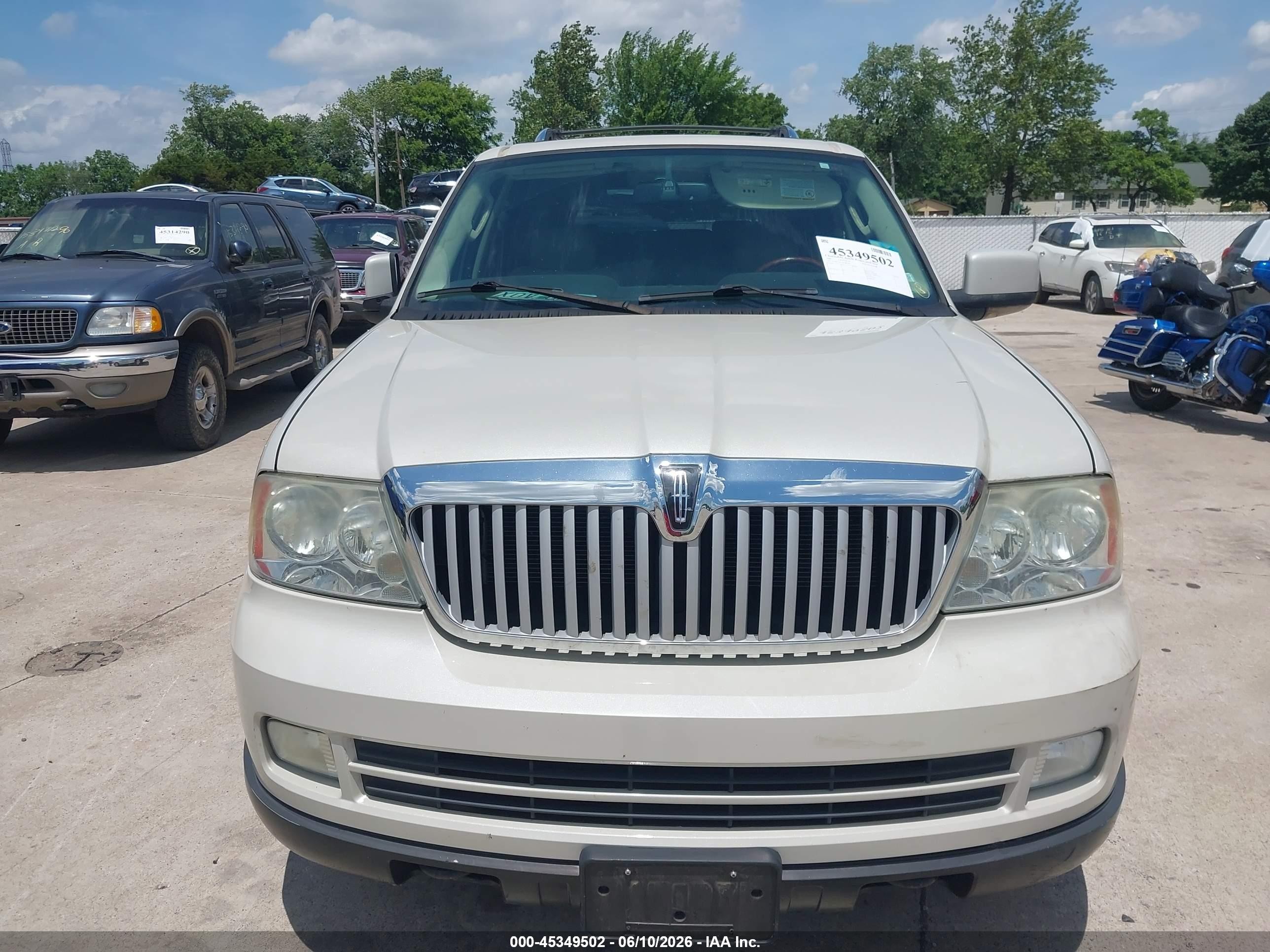 2006 Lincoln Navigator Luxury/ultimate Белый vin: 5LMFU28516LJ06144